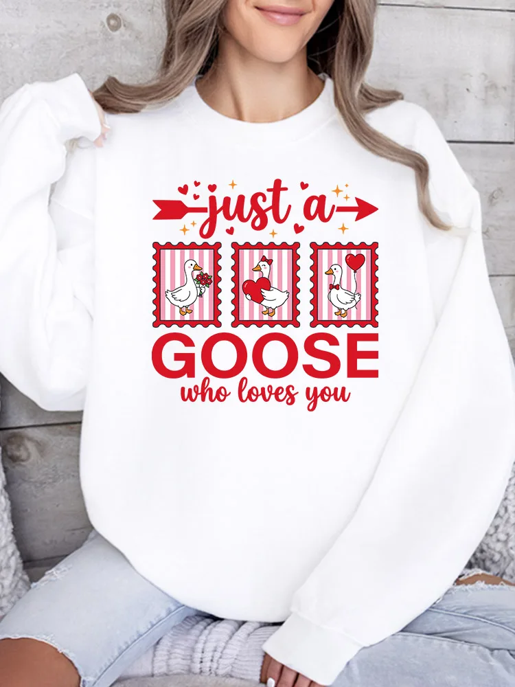 Goose Loves You Women's Graphic Crewneck Sweatshirt Casual Long Sleeve Pullover, Loose Fit Streetwear for Fall Winter
Goose Loves You Women's Graphic Crewneck Sweatshirt Casual Long Sleeve Pullover, Loose Fit Streetwear for Fall Winter