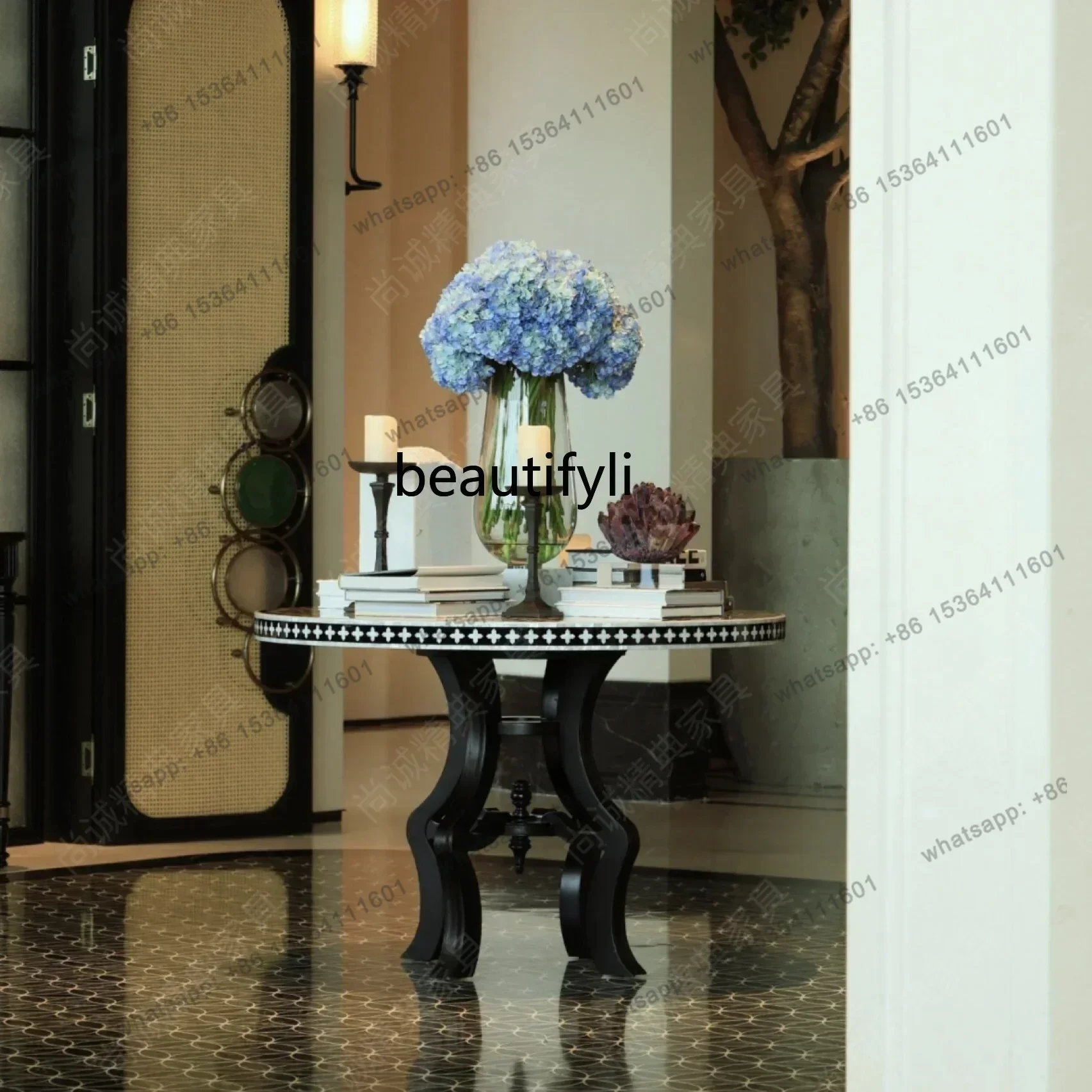 French hand-painted round table setting table corridor entrance model room dining retro light luxury round table
French hand-painted round table setting table corridor entrance model room dining retro light luxury round table