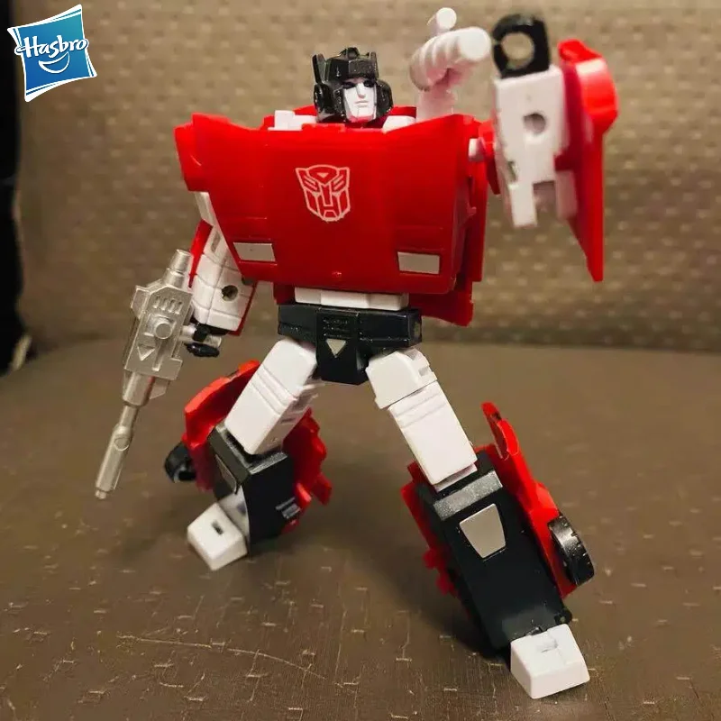 В НАЛИЧИИ: Трансформируемые игрушки Hasbro Age Of The Primes Deluxe Sideswipe, фигурка-робот, коллекционные игрушки, подарки, товары для хобби
В НАЛИЧИИ: Трансформируемые игрушки Hasbro Age Of The Primes Deluxe Sideswipe, фигурка-робот, коллекционные игрушки, подарки, товары для хобби