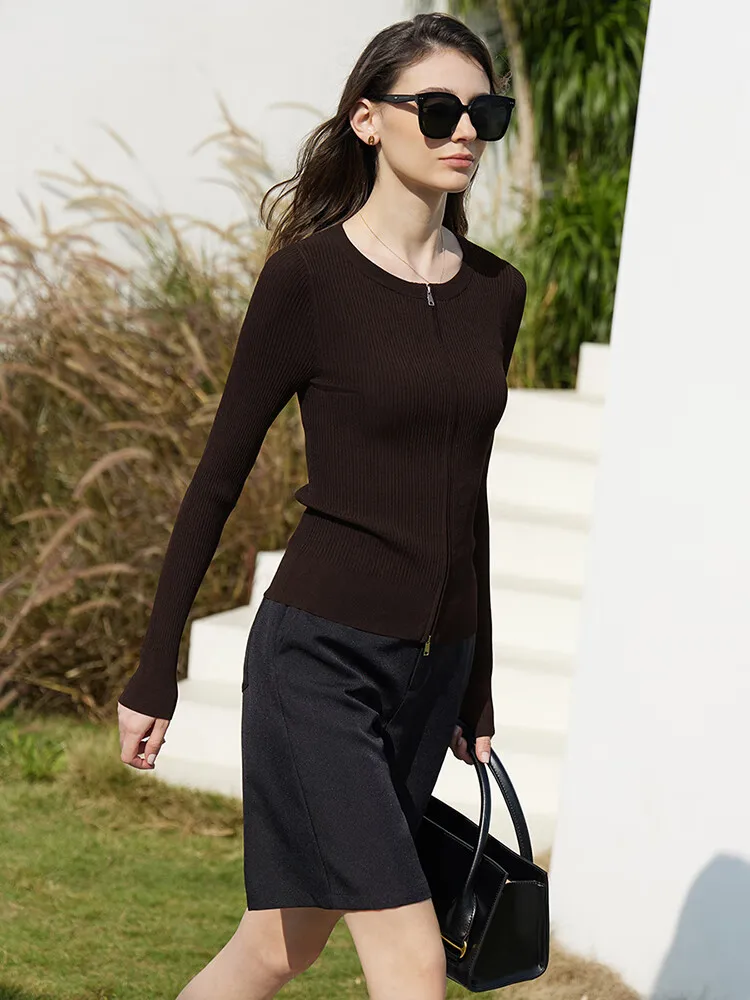 AMII Minimalism Knitted Cardigan for Women 2025 Autumn New Solid Cardigan Two-way Zipper Stripe Coat Cropped Cardigan 12341210
AMII Minimalism Knitted Cardigan for Women 2025 Autumn New Solid Cardigan Two-way Zipper Stripe Coat Cropped Cardigan 12341210