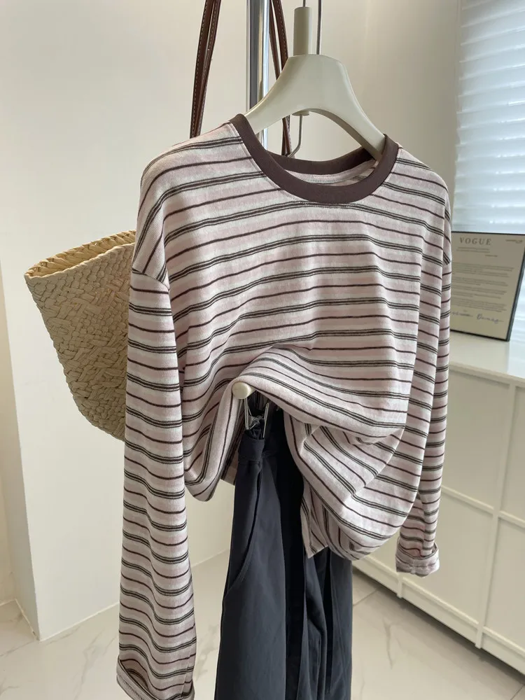 plus Size Women's Striped Sun Protection Long Sleeve T-shirt Loose Fit Fashionable Summer Top for All Body Types
plus Size Women's Striped Sun Protection Long Sleeve T-shirt Loose Fit Fashionable Summer Top for All Body Types