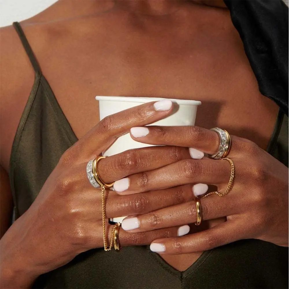 Trendy Punk Chain Ring Zircon Elegant Tassel Metal Rings 18K Gold Silver Hip Hop Jewelry for Party Daily Wear
Trendy Punk Chain Ring Zircon Elegant Tassel Metal Rings 18K Gold Silver Hip Hop Jewelry for Party Daily Wear
