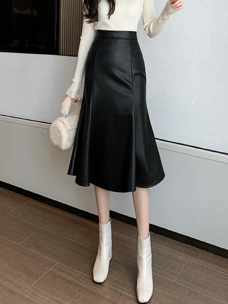 Юбка А-силуэта из искусственной кожи, миди, с завышенной талией, женская, весенняя новинка, стройнящая, асимметричная, для офиса, в женственном стиле
Юбка А-силуэта из искусственной кожи, миди, с завышенной талией, женская, весенняя новинка, стройнящая, асимметричная, для офиса, в женственном стиле