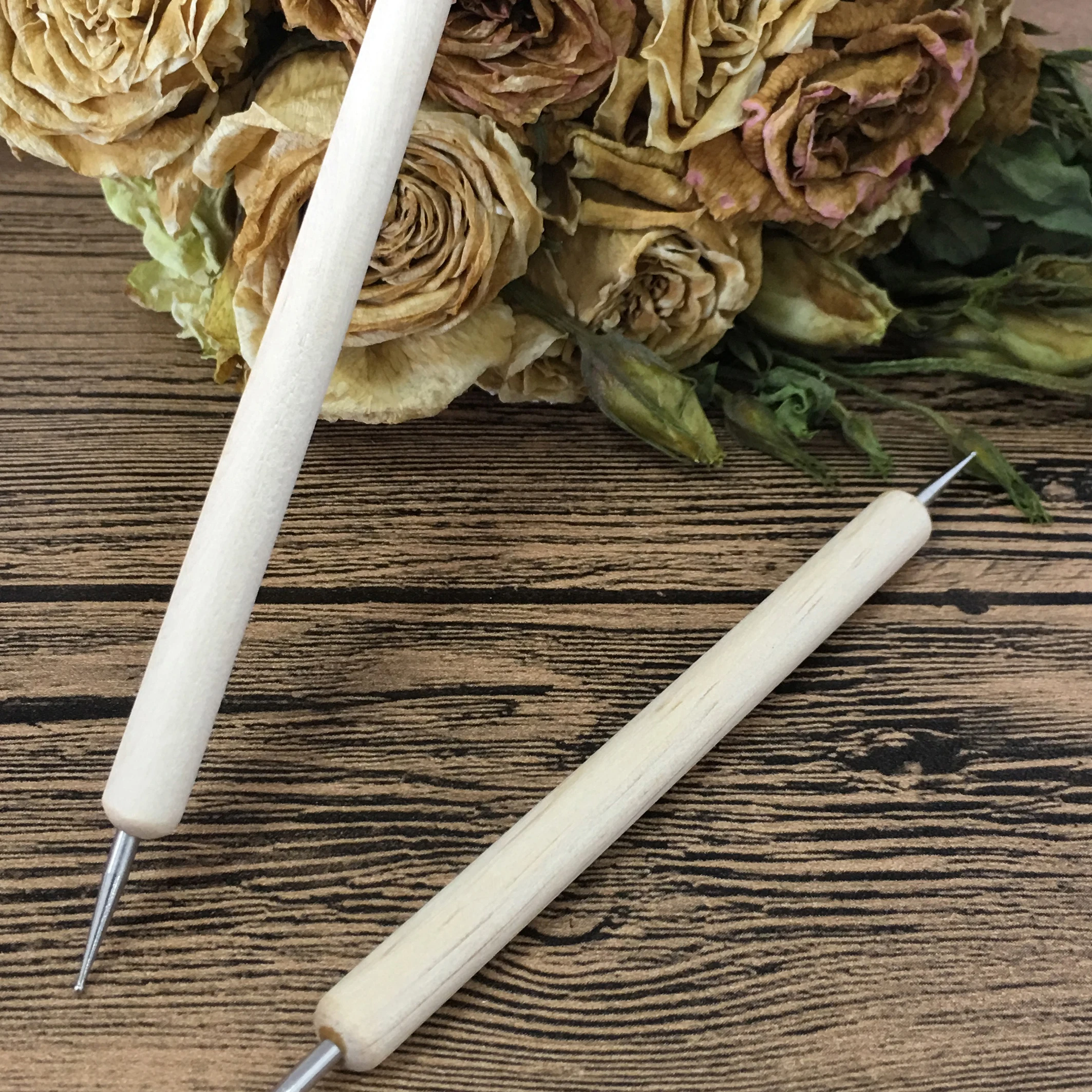Tracing Stylus, Embroidery, Patchwork Di'y Tracing Tool, Double-ended Tracing Stylus, Wooden Pole Metal Head
Tracing Stylus, Embroidery, Patchwork Di'y Tracing Tool, Double-ended Tracing Stylus, Wooden Pole Metal Head