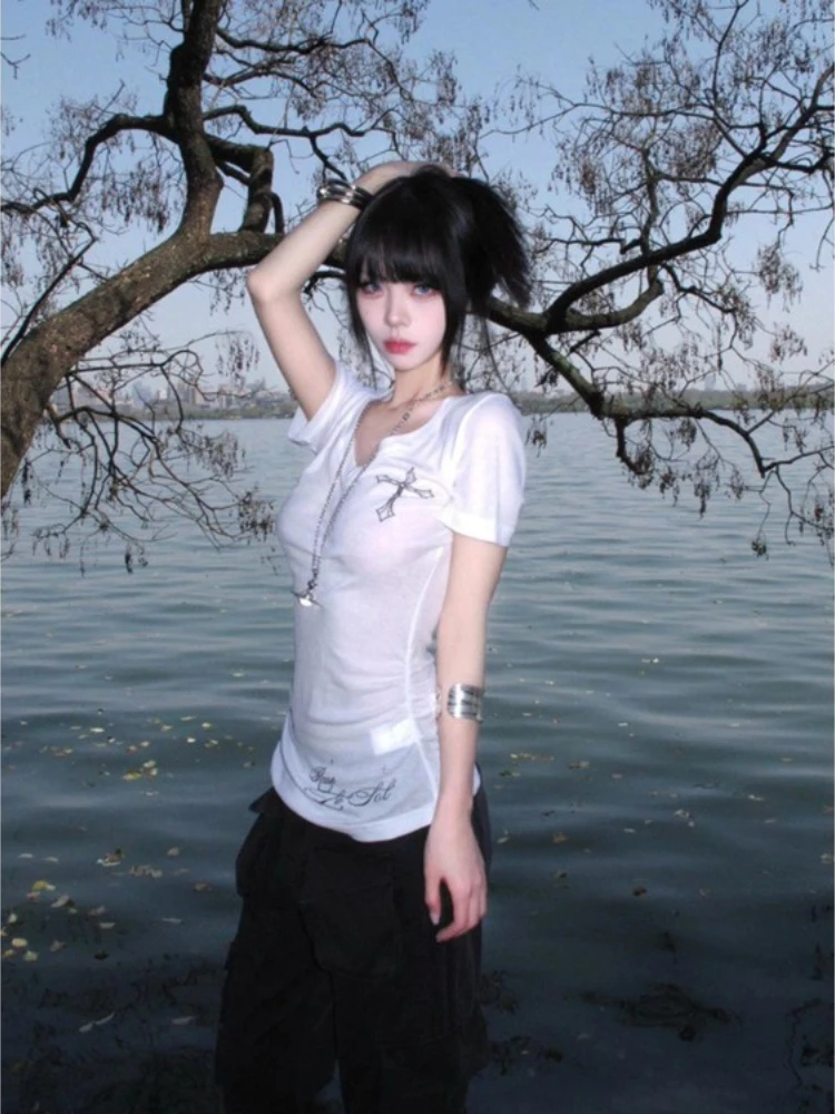 American Sexy See Through White V-neck Tops Mujr Short Sleeved T-shirt for Women Summer Slim Fit Casual All-match Tee Shirt
American Sexy See Through White V-neck Tops Mujr Short Sleeved T-shirt for Women Summer Slim Fit Casual All-match Tee Shirt