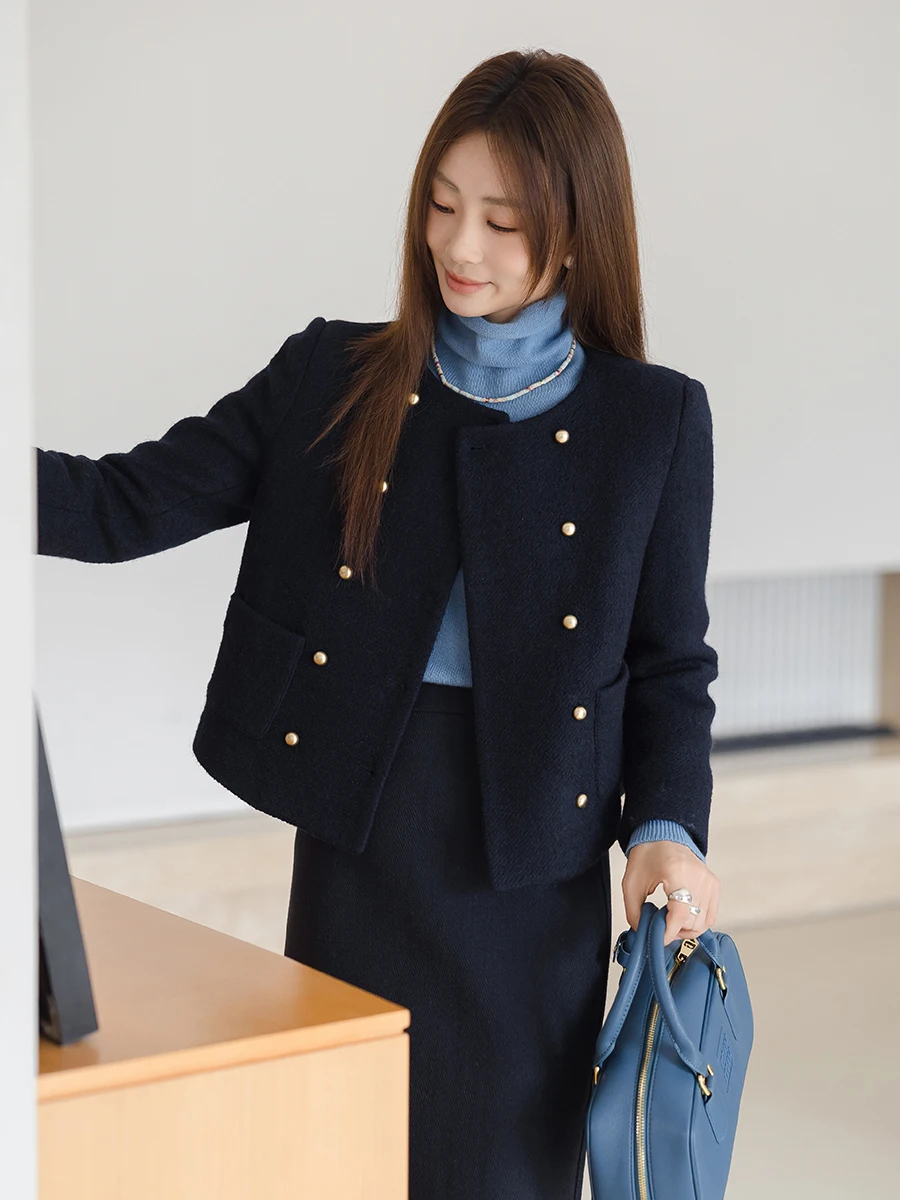 Модная женская пуховая куртка желто-белого цвета, роскошное стеганое пальто с круглым вырезом, на двойной застежке, с длинными рукавами
Модная женская пуховая куртка желто-белого цвета, роскошное стеганое пальто с круглым вырезом, на двойной застежке, с длинными рукавами