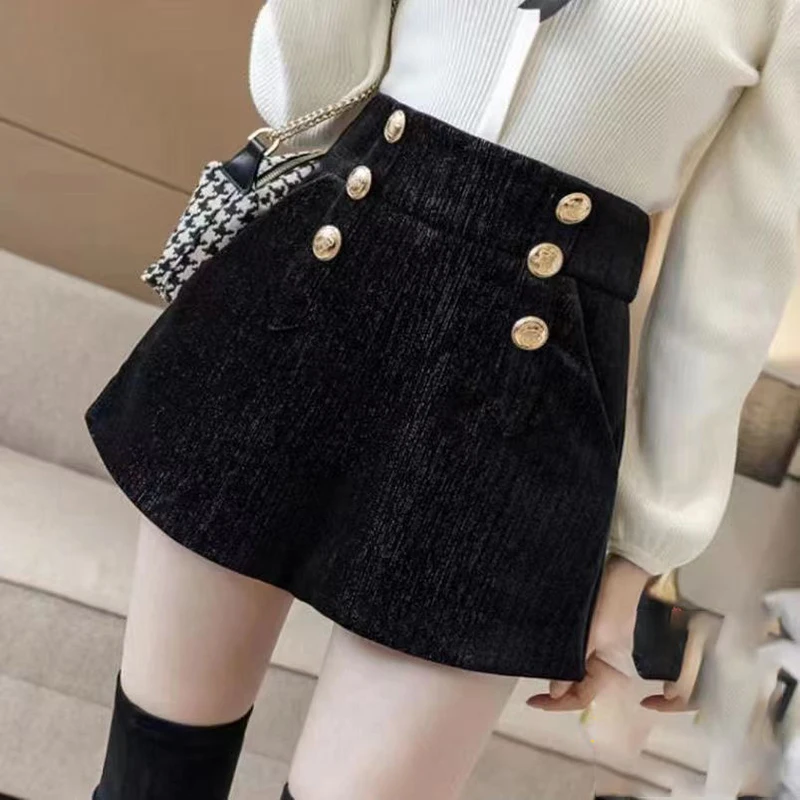 Korean version of bright silk corduroy wide-leg pants women's double-breasted irregular casual short pants slim boots pants
Korean version of bright silk corduroy wide-leg pants women's double-breasted irregular casual short pants slim boots pants
