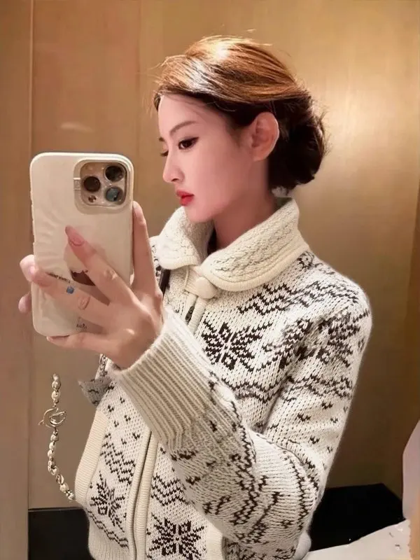 Women's Knitted Sweater Zipper Collar Loose Fit Winter Faionable Pullover Korean Sle Regular Sve Long Sve Color
Women's Knitted Sweater Zipper Collar Loose Fit Winter Faionable Pullover Korean Sle Regular Sve Long Sve Color