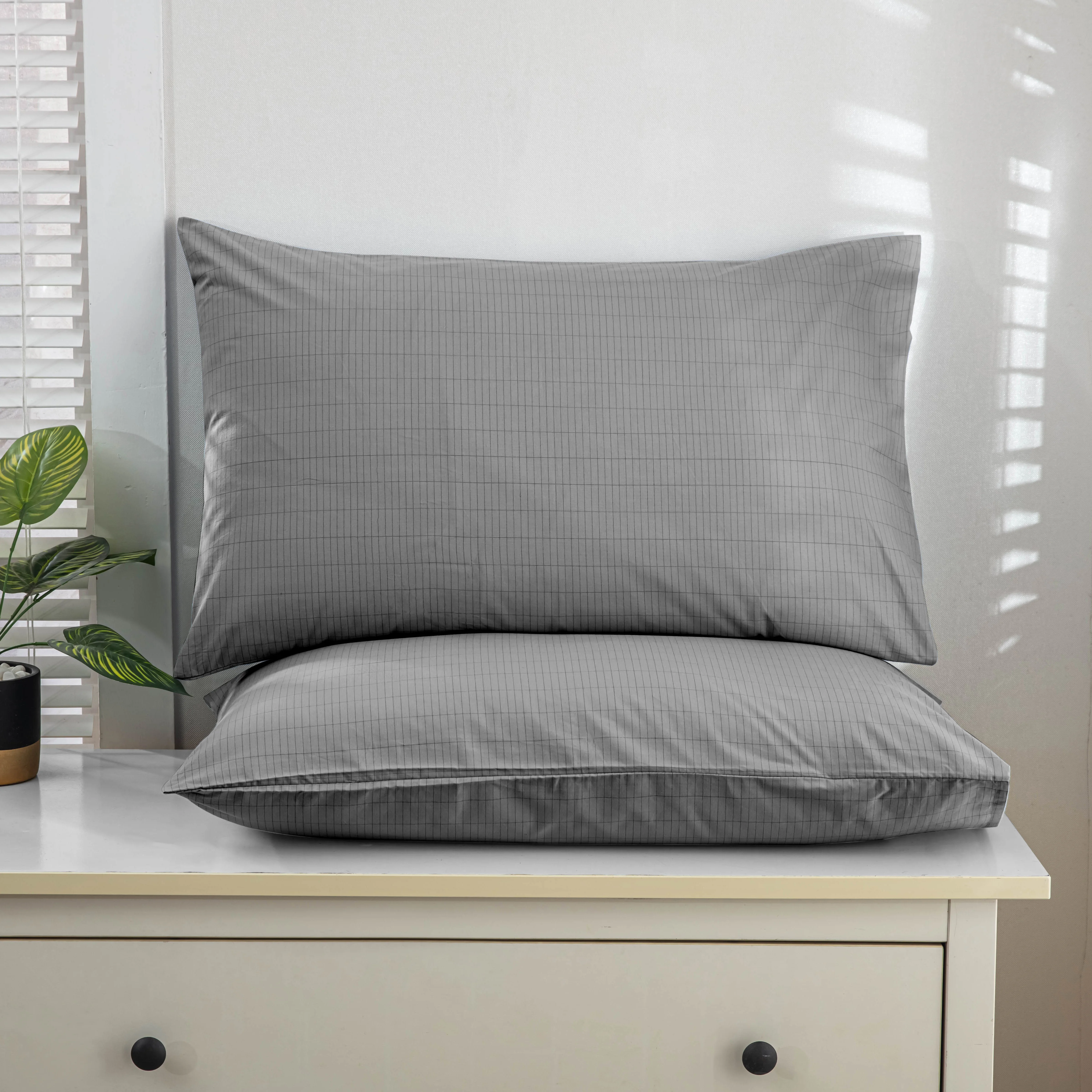 Portable and Washable Conductive PU Leather Earthing Bed Pillow Case Foldable for Home or Hotel Use with Earthing Benefits
Portable and Washable Conductive PU Leather Earthing Bed Pillow Case Foldable for Home or Hotel Use with Earthing Benefits