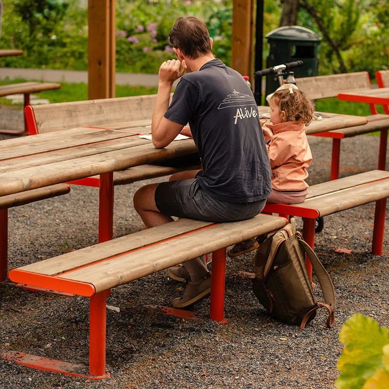 Modern Design Wood Grain Folding Table Removable Umbrella Lightweight Picnic Camping Bench Chair Set For Outdoor Garden Park Use
Modern Design Wood Grain Folding Table Removable Umbrella Lightweight Picnic Camping Bench Chair Set For Outdoor Garden Park Use