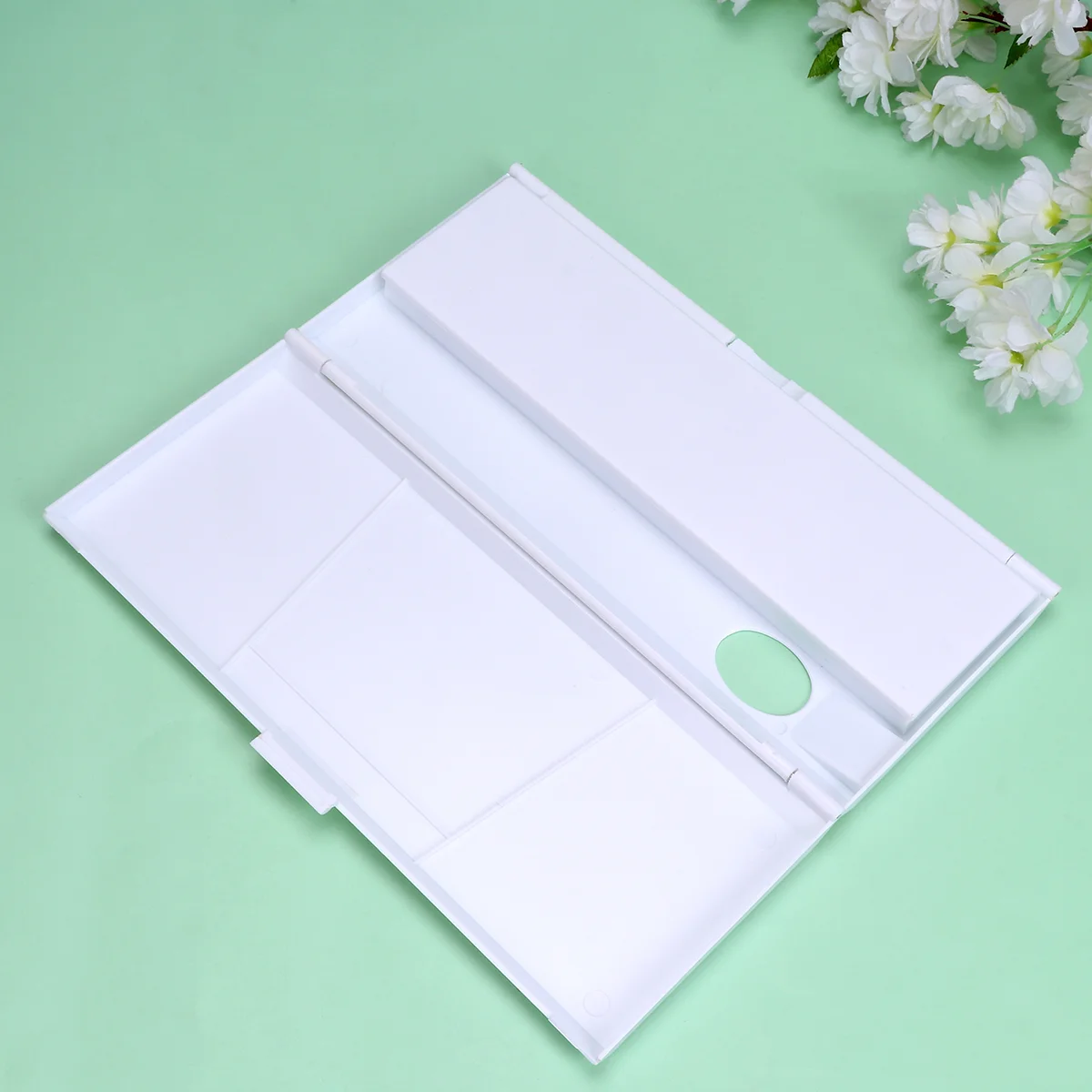 Watercolor Folding Color Mixing Box with Cover 24 Compartments Paint Box for School (White)
Watercolor Folding Color Mixing Box with Cover 24 Compartments Paint Box for School (White)