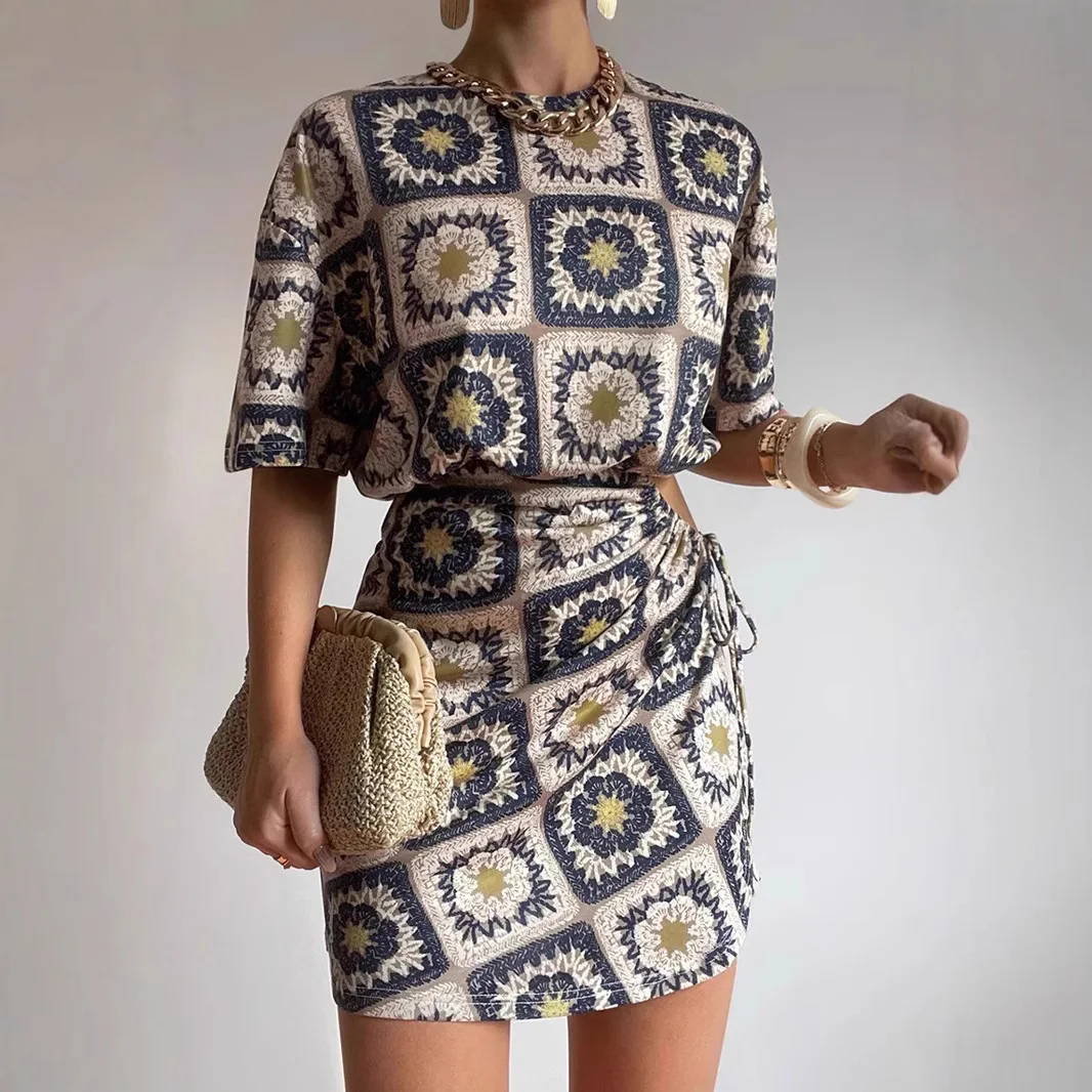 New Summer Personalized Printed Dress For Women Short Sleeve Sexy Waist-exposed Drawstring Hip Tight Party Mini Women's Dresses
New Summer Personalized Printed Dress For Women Short Sleeve Sexy Waist-exposed Drawstring Hip Tight Party Mini Women's Dresses