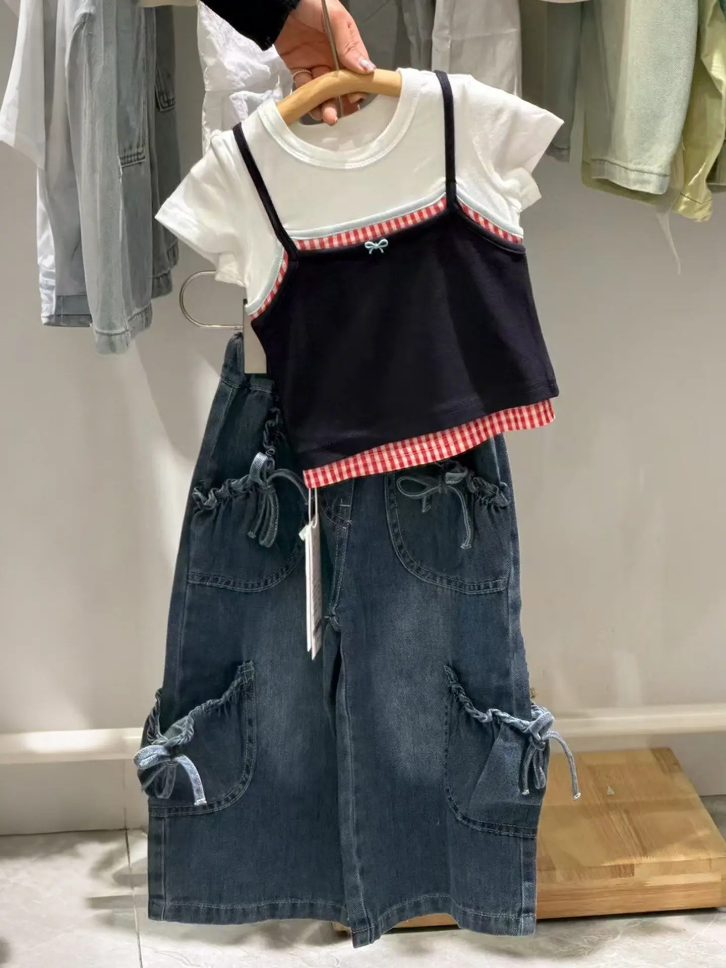 Girls Short Sleeve T-Shirt Casual Summer Fashion Kids Clothing Standard Fit round Neck Regular Length Shortsies for Ages 2-14
Girls Short Sleeve T-Shirt Casual Summer Fashion Kids Clothing Standard Fit round Neck Regular Length Shortsies for Ages 2-14