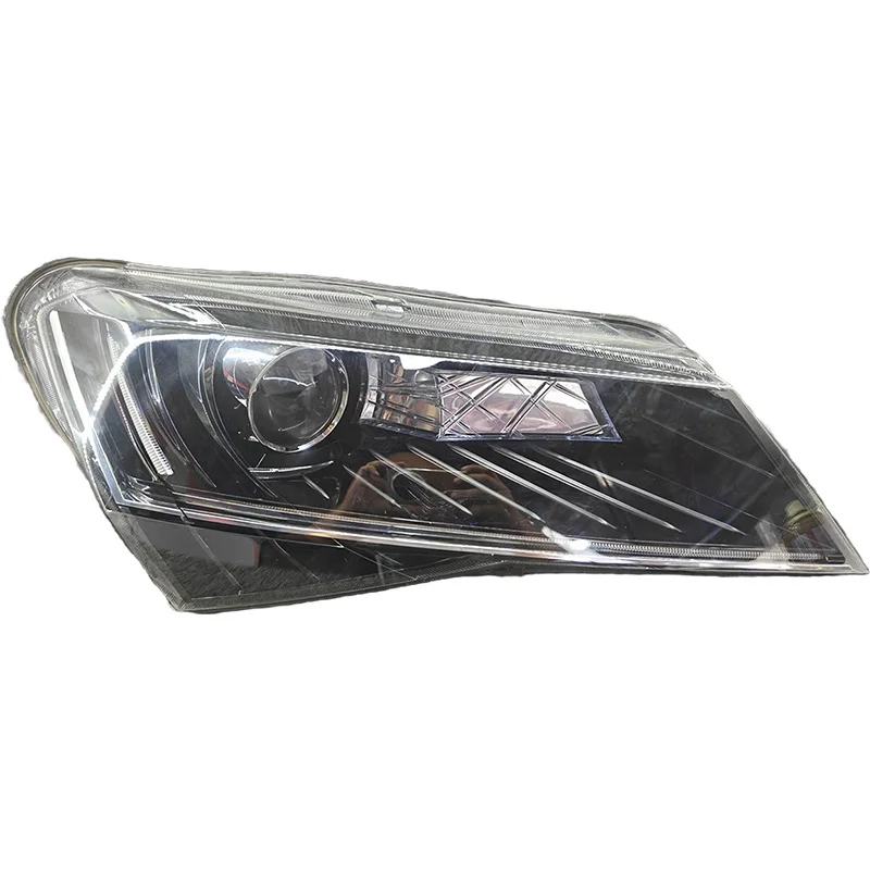 Suitable for ŠKODA Speed LED headlight assembly Suitable for 2016 2017 2018 2019 models 12V daytime driving turn signal DRL
Suitable for ŠKODA Speed LED headlight assembly Suitable for 2016 2017 2018 2019 models 12V daytime driving turn signal DRL