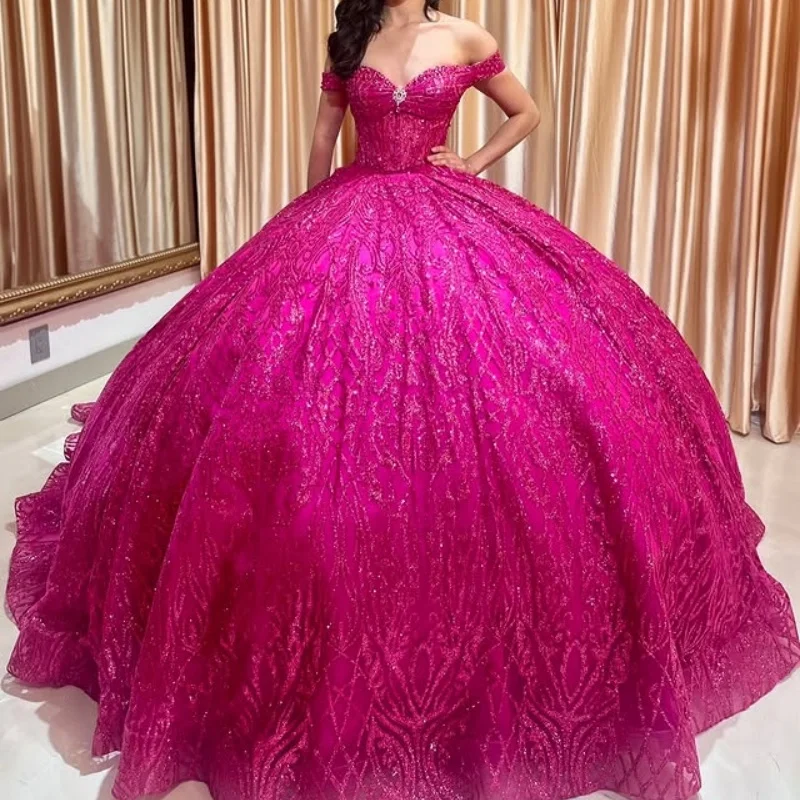 Customized Shiny Rose Red Quinceanera Dresses Off the Shoulder Tull applique crystal Lace Vestido De 15 Quinceanera
Customized Shiny Rose Red Quinceanera Dresses Off the Shoulder Tull applique crystal Lace Vestido De 15 Quinceanera