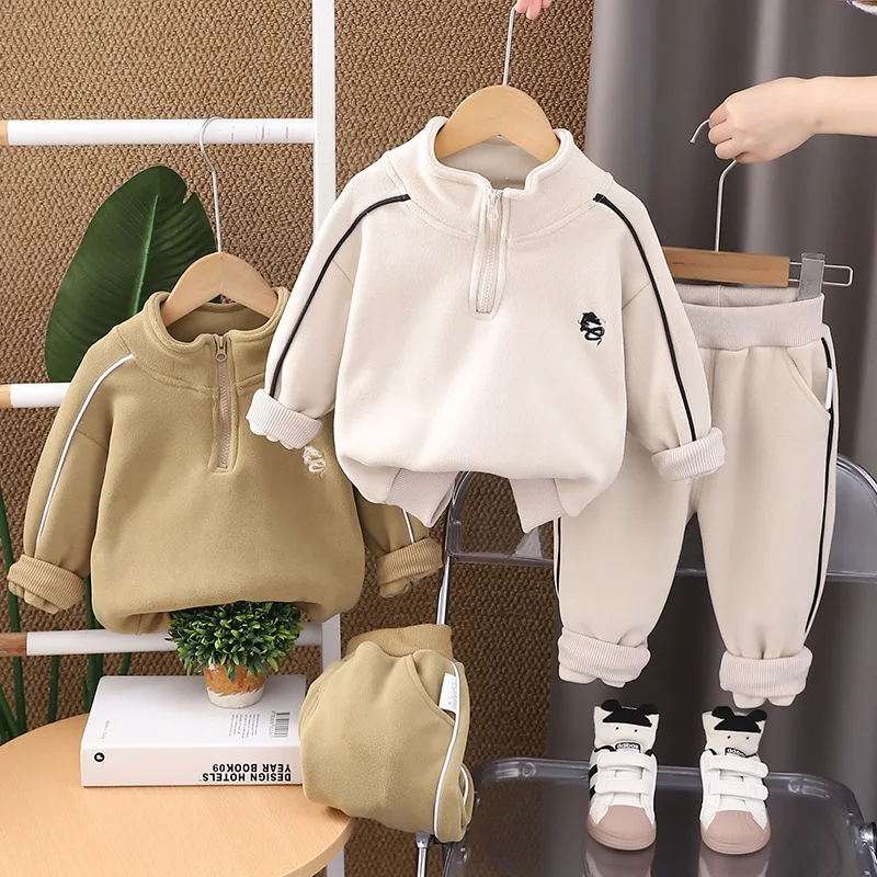 Boys' clothing winter clothing set 2024 baby velvet thickened clothes children's autumn&winter pullover sweater two-piece set
Boys' clothing winter clothing set 2024 baby velvet thickened clothes children's autumn&winter pullover sweater two-piece set