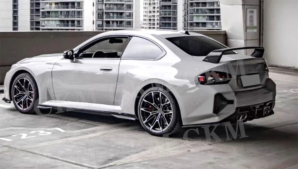 CKMUUER Dry Carbon Rear Diffuser Splitters Canard For BMW 2 Series M2 G87 2023+ Body Kits Rear Flaps Apron Car Accessories Trims
CKMUUER Dry Carbon Rear Diffuser Splitters Canard For BMW 2 Series M2 G87 2023+ Body Kits Rear Flaps Apron Car Accessories Trims