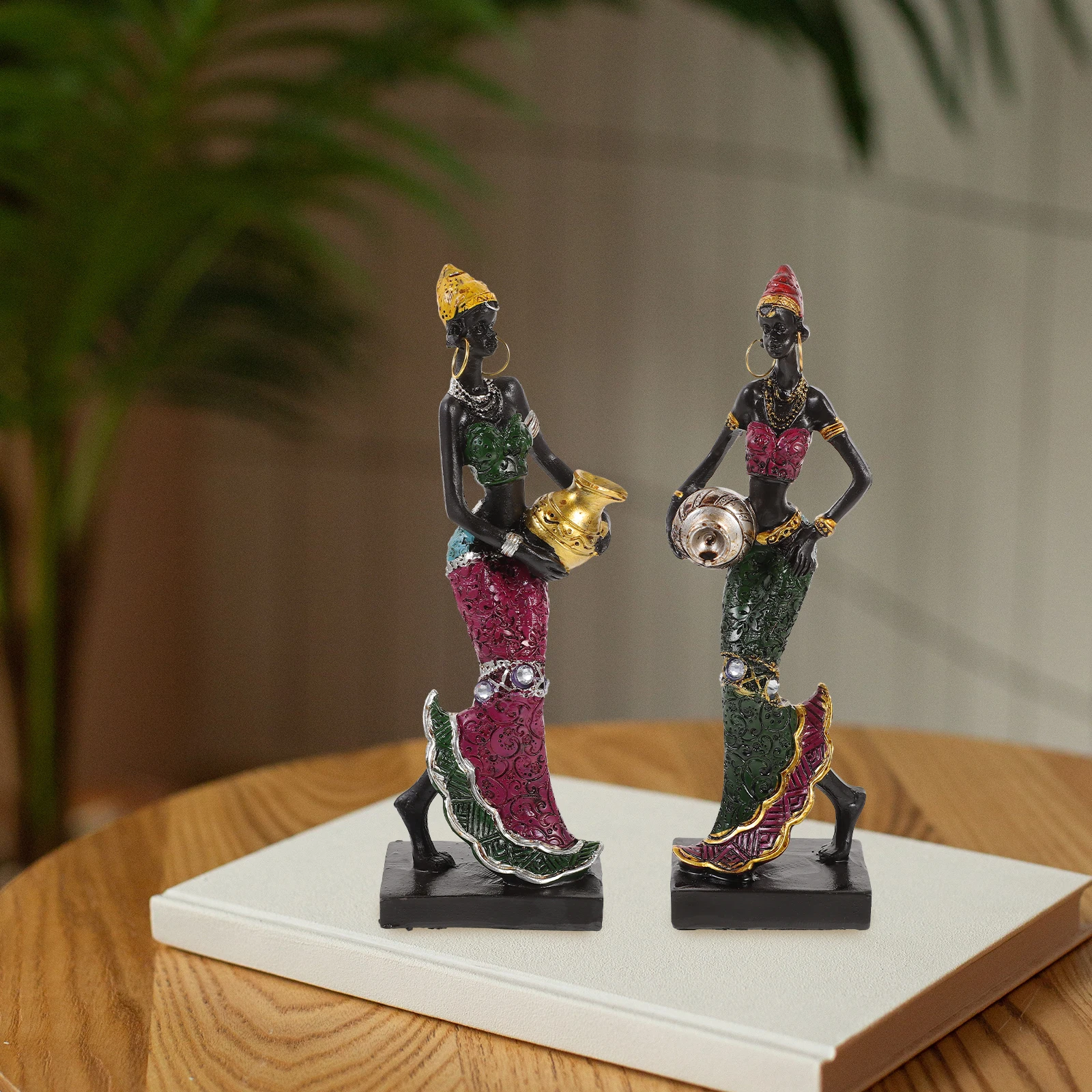 2 Pcs African Lady Artwork Resin Statue Home Decor Office Hotel Figurines Bright Color Durability Craftsmanship African Woman
2 Pcs African Lady Artwork Resin Statue Home Decor Office Hotel Figurines Bright Color Durability Craftsmanship African Woman