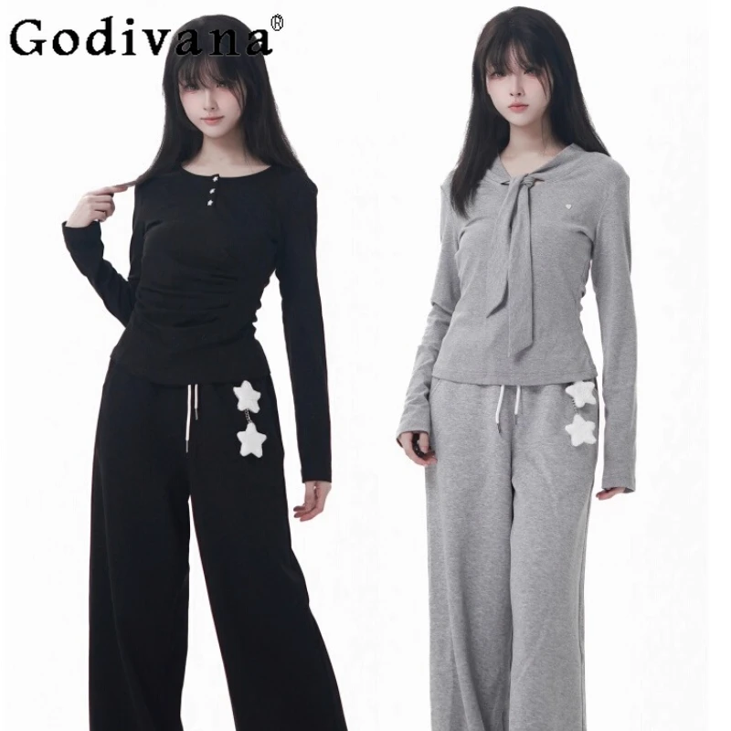 Оригинальный базовый повседневный комплект из топа и брюк в студенческом стиле, весенне-осенний новый облегающий комплект универсальной футболки для девочек, пуловер, брюки, комплект 2025
Оригинальный базовый повседневный комплект из топа и брюк в студенческом стиле, весенне-осенний новый облегающий комплект универсальной футболки для девочек, пуловер, брюки, комплект 2025