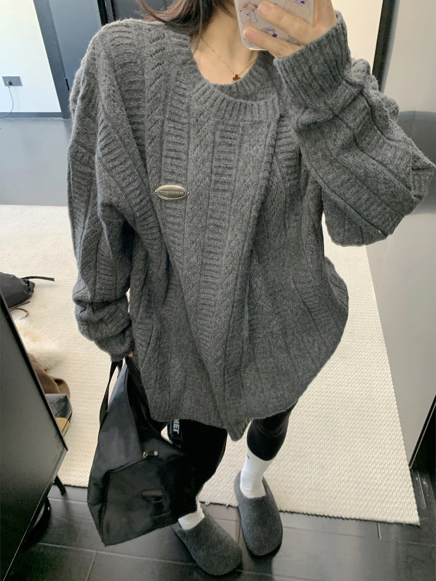 Retro Thiened Knitted Pullover Sweater Women's Loose Fit Collar Folding Design Winter Faion Casual Comfortable Top
Retro Thiened Knitted Pullover Sweater Women's Loose Fit Collar Folding Design Winter Faion Casual Comfortable Top