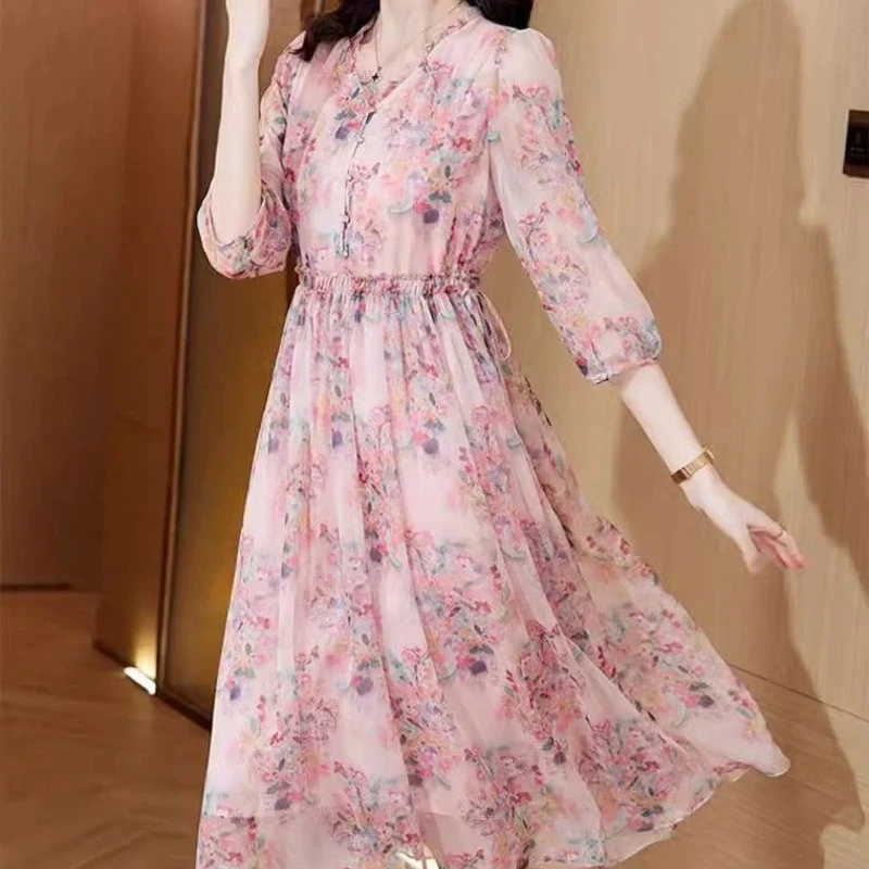 Women's Vintage Print V-Neck Puff Sleeve Floral Chiffon Dress Plus Size Slim Elegant Knee Length Midi Dress
Women's Vintage Print V-Neck Puff Sleeve Floral Chiffon Dress Plus Size Slim Elegant Knee Length Midi Dress