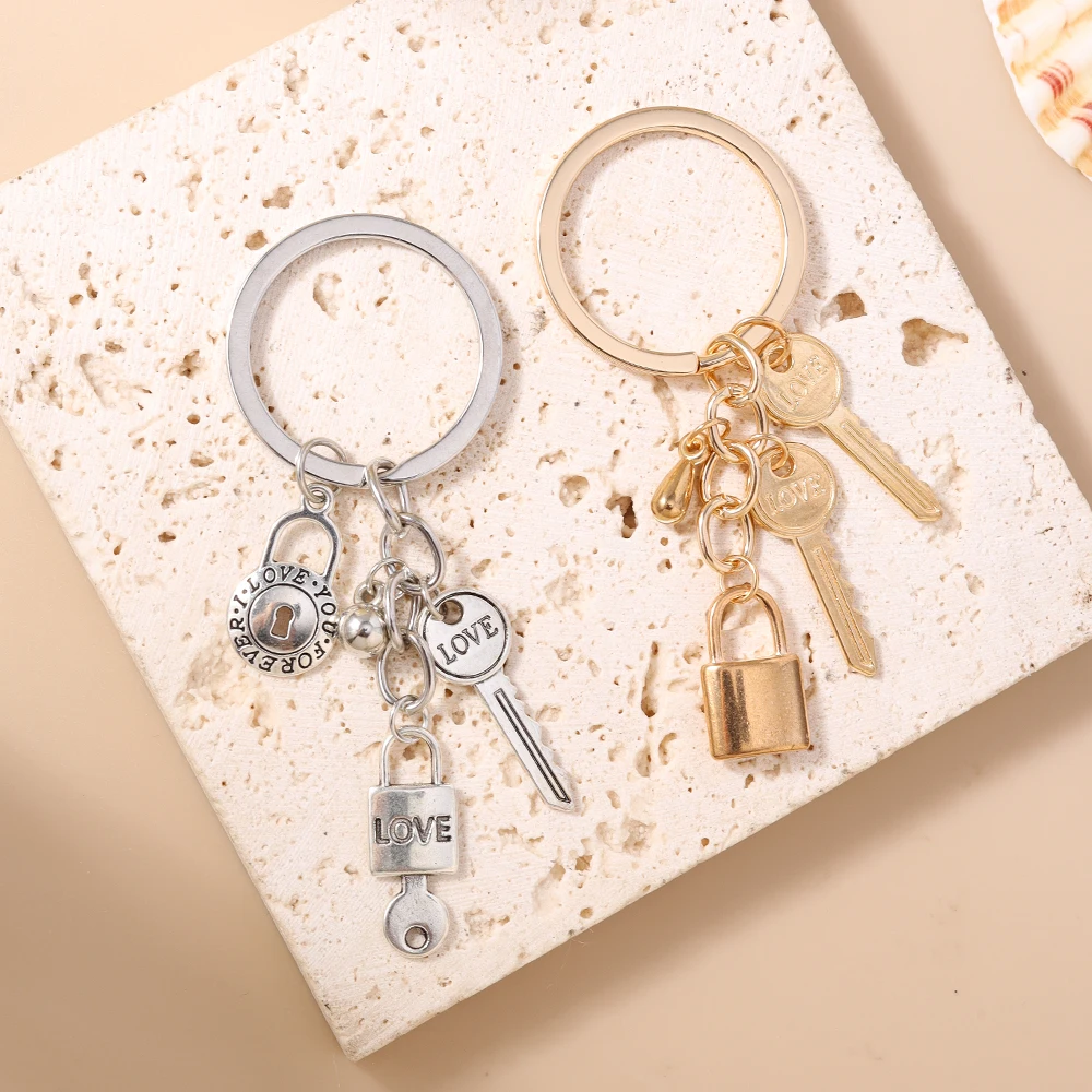 Aihua Cute Ins Metal Love Heart Key Keychain Padlock Keyrings Handbag Pendant Key Chains For Women Girl Handmade Jewelry Gifts
Aihua Cute Ins Metal Love Heart Key Keychain Padlock Keyrings Handbag Pendant Key Chains For Women Girl Handmade Jewelry Gifts
