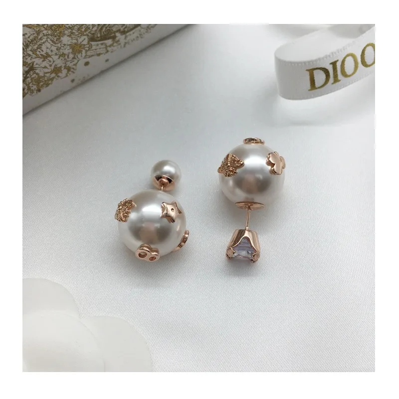 Stud Earrings Pearl Natural Retro Classic Stud Earrings Female Needle
Stud Earrings Pearl Natural Retro Classic Stud Earrings Female Needle