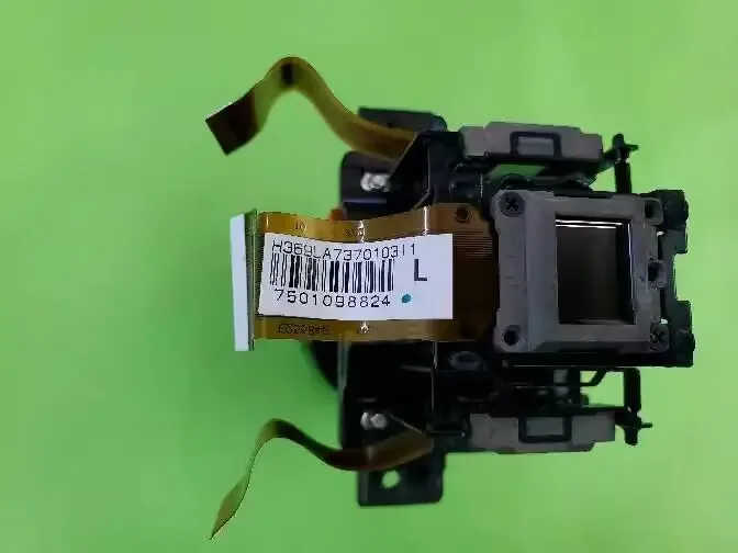 H369 LCD full set Prism Assy Wholeset Block Optical Unit use for eb-s11 projector
H369 LCD full set Prism Assy Wholeset Block Optical Unit use for eb-s11 projector