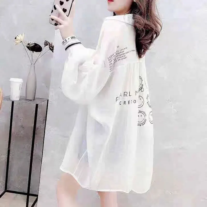 Ice Silk Loose Fit Lightweight Summer New Style Women's Sun Protection Shirt Fashionable Open Cardigan Outerwear Trendy
Ice Silk Loose Fit Lightweight Summer New Style Women's Sun Protection Shirt Fashionable Open Cardigan Outerwear Trendy