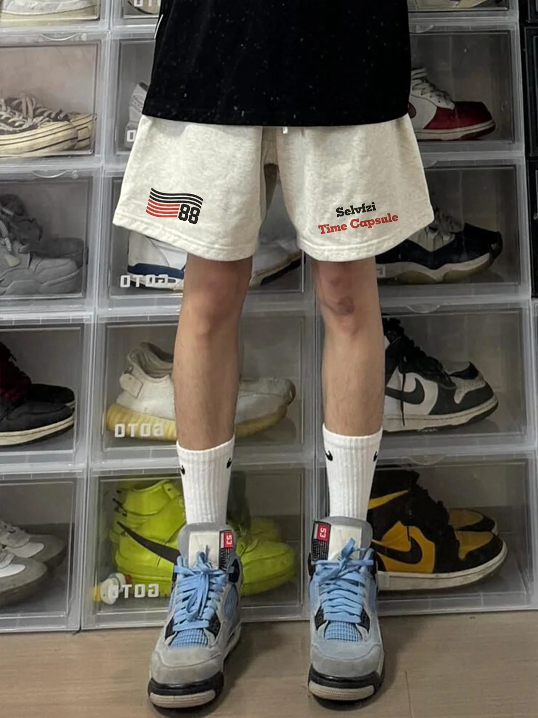 Лето 202, мужские повседневные спортивные орты, простые прямые брюки в американском стиле ретро, свободный крой, универсальные, удобные, из смеси полиэстера и хлопка
Лето 202, мужские повседневные спортивные орты, простые прямые брюки в американском стиле ретро, свободный крой, универсальные, удобные, из смеси полиэстера и хлопка