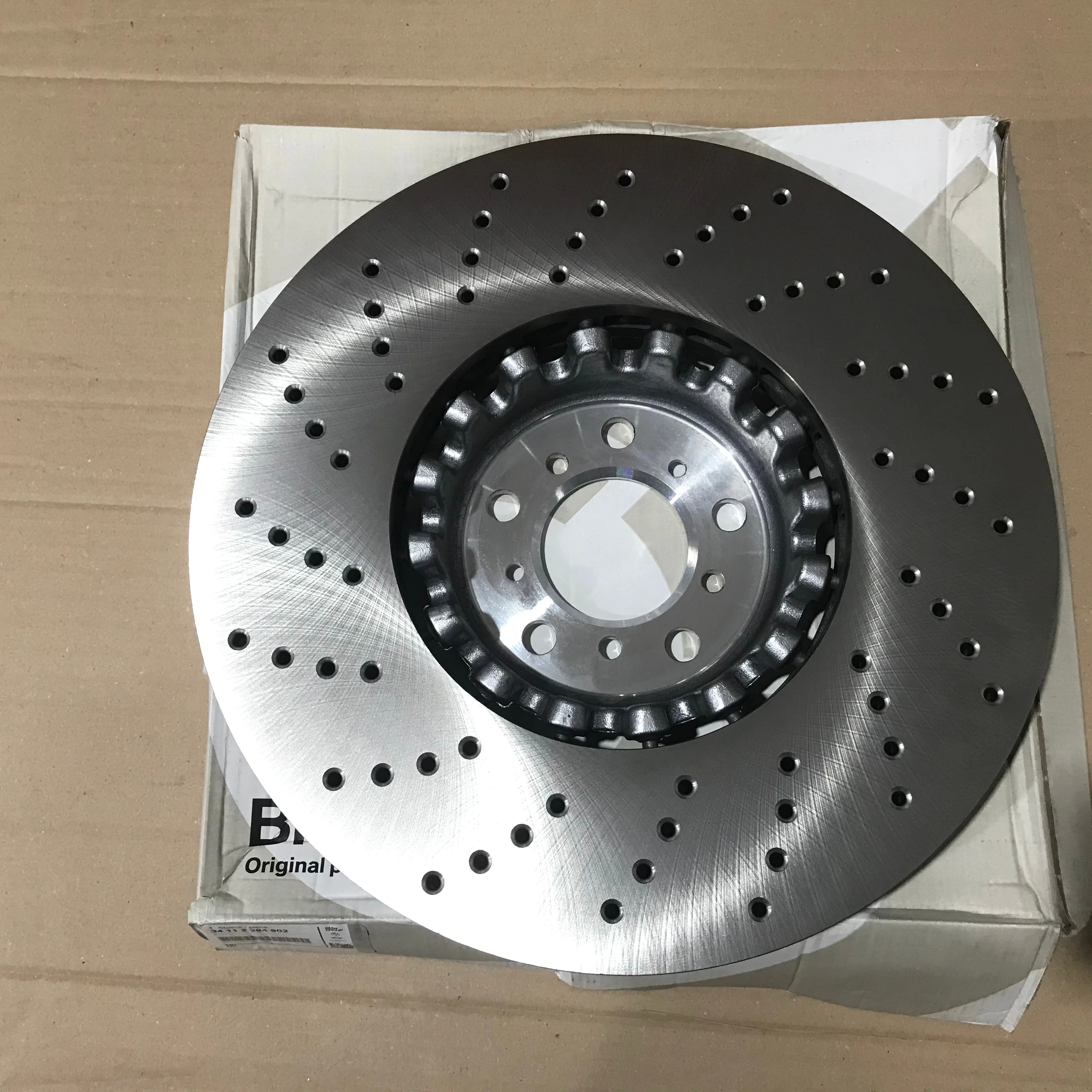 Лидер продаж, передние тормозные диски для B MW 5' серии M5 M6 F06 F10 F12 F13, тормозной ротор OE 34112284902 
Лидер продаж, передние тормозные диски для B MW 5' серии M5 M6 F06 F10 F12 F13, тормозной ротор OE 34112284902