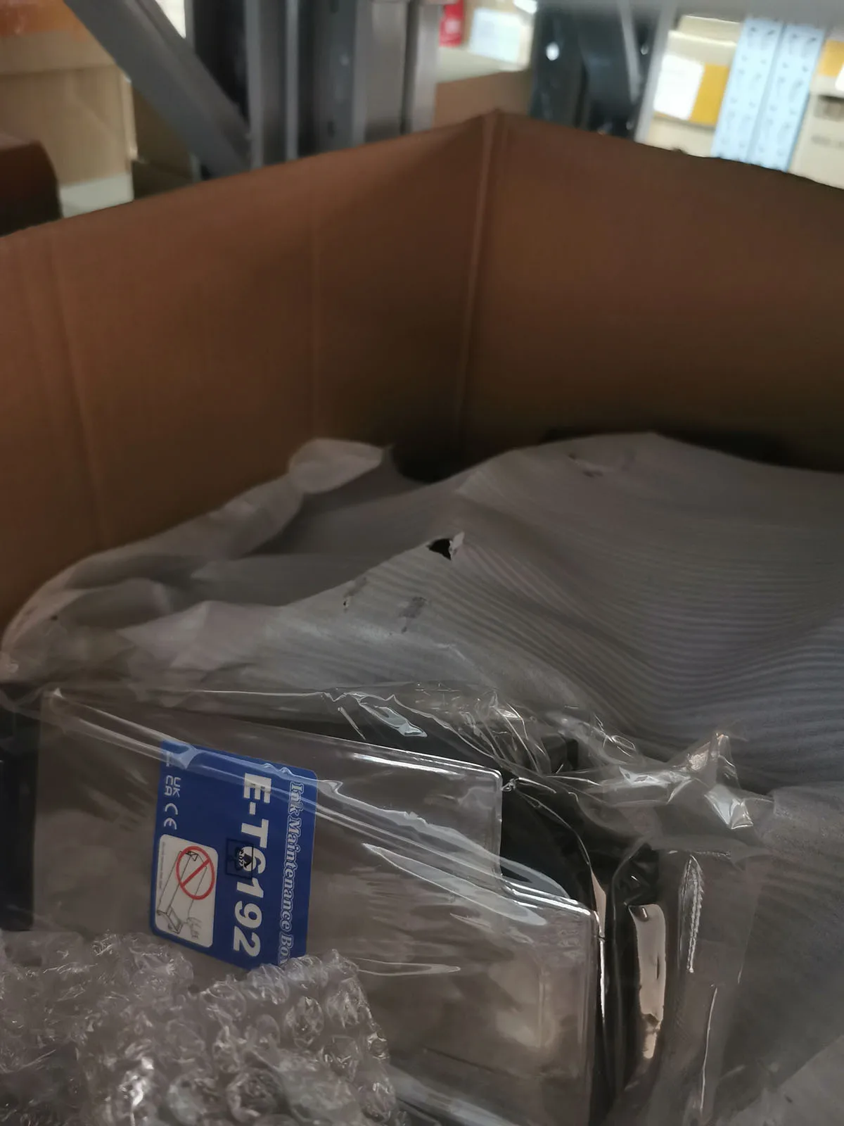 1X C13T619000 T6190 T6192 Ink Maintenance Tank for EPSON B300 B310 B500 B510 H6000 P5000 P5050 P5070 P5080 Stylus Pro 4900 4910
1X C13T619000 T6190 T6192 Ink Maintenance Tank for EPSON B300 B310 B500 B510 H6000 P5000 P5050 P5070 P5080 Stylus Pro 4900 4910