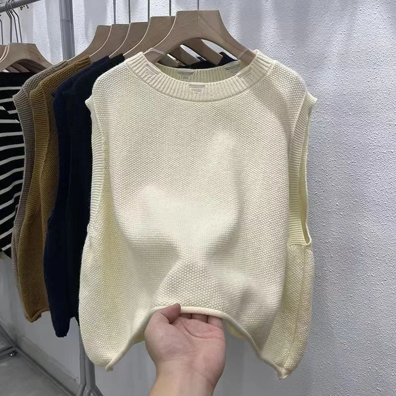 Простой однотонный жилет без рукавов в стиле ретро, осень-зима 2022, вязаный свободный пуловер, универсальный повседневный жилет с круглым вырезом, топ
Простой однотонный жилет без рукавов в стиле ретро, осень-зима 2022, вязаный свободный пуловер, универсальный повседневный жилет с круглым вырезом, топ