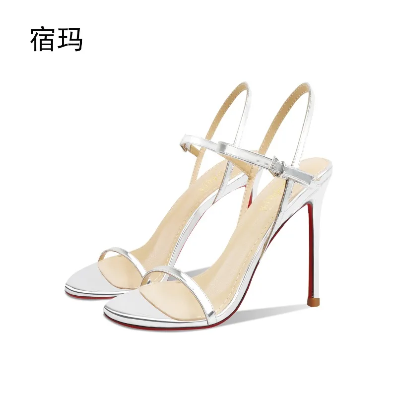 Silver patent leather open toed high-heeled sandals,summer new item,slim heel,side empty,sexy one-piece belt,ladies' single shoe
Silver patent leather open toed high-heeled sandals,summer new item,slim heel,side empty,sexy one-piece belt,ladies' single shoe