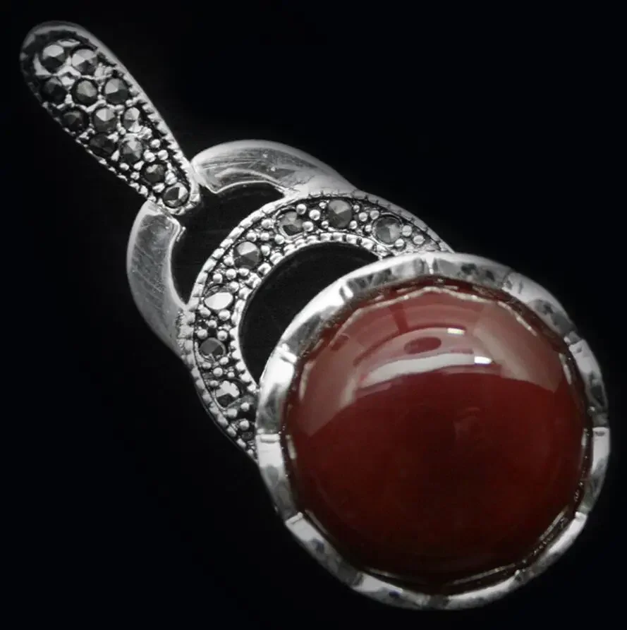 Fashion Natural 40*20mm Red JADE 925 Silver Jewelry Marcasite Pendant
Fashion Natural 40*20mm Red JADE 925 Silver Jewelry Marcasite Pendant