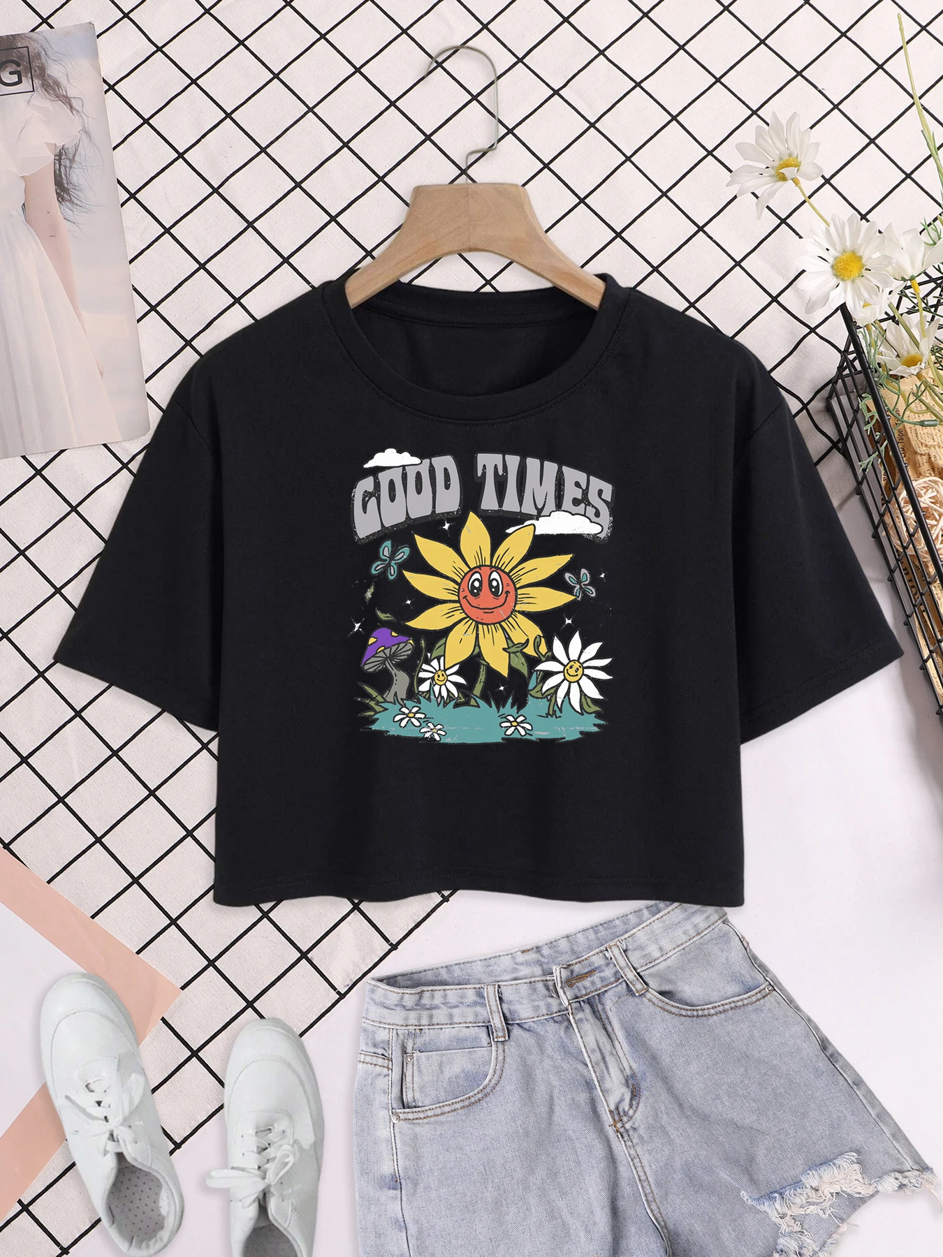 Good Times Dancing Flowers Mushrooms Butterflies Print Women Crop T-Shirt Loose Cotton Clothing Casual O-Neck Top Y2K Tee Shirts
Good Times Dancing Flowers Mushrooms Butterflies Print Women Crop T-Shirt Loose Cotton Clothing Casual O-Neck Top Y2K Tee Shirts