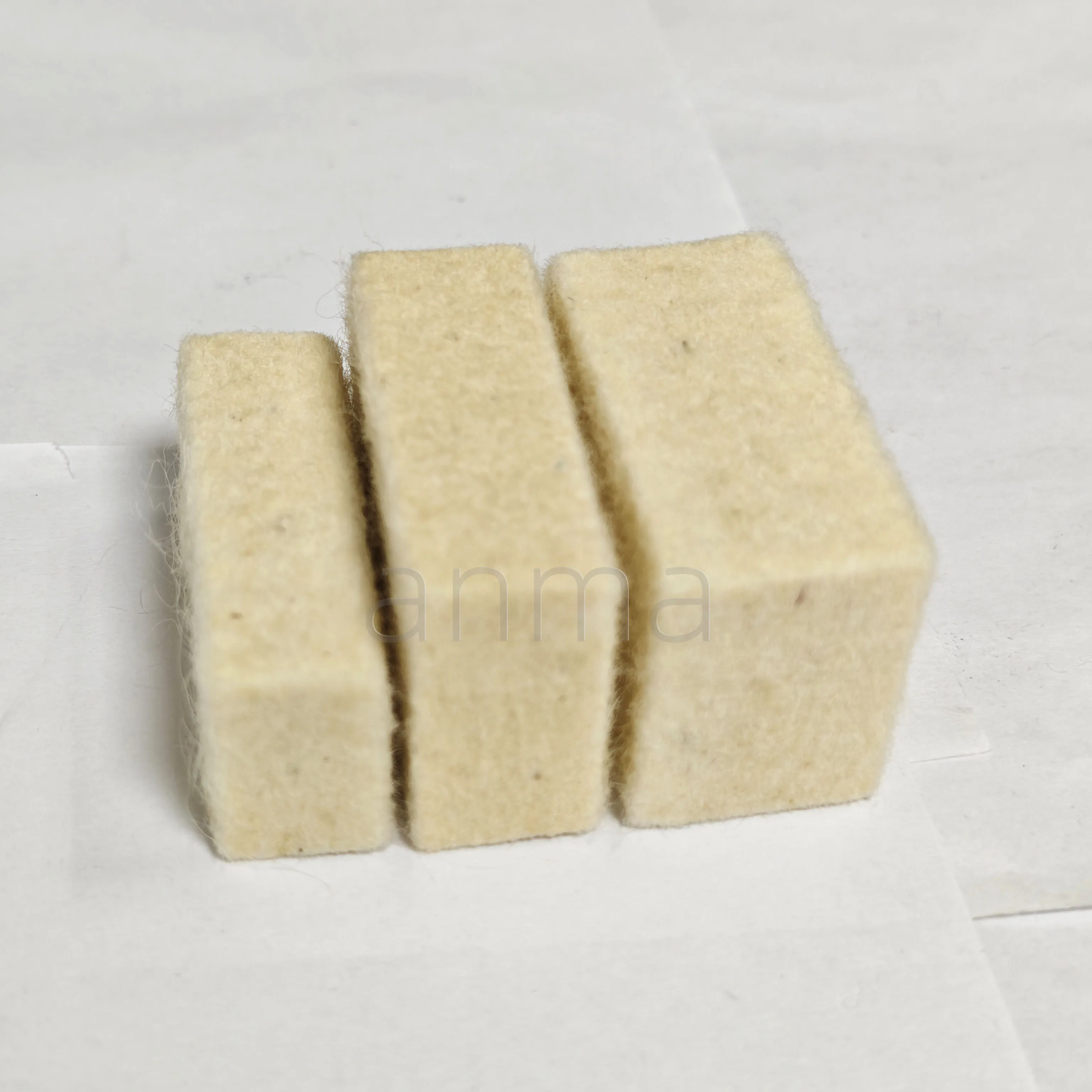 20piece Good Quality Wool Felt Oil Absorbing Felt for Komori Printing Machine Parts 45x30x15mm 45x30x20mm
20piece Good Quality Wool Felt Oil Absorbing Felt for Komori Printing Machine Parts 45x30x15mm 45x30x20mm