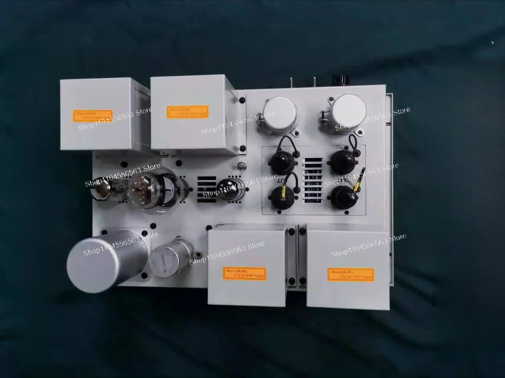 Повторная гравировка лампового предусилителя WE129, неодифицированная, источник питания WE20A, 12-кратное усиление.
Повторная гравировка лампового предусилителя WE129, неодифицированная, источник питания WE20A, 12-кратное усиление.