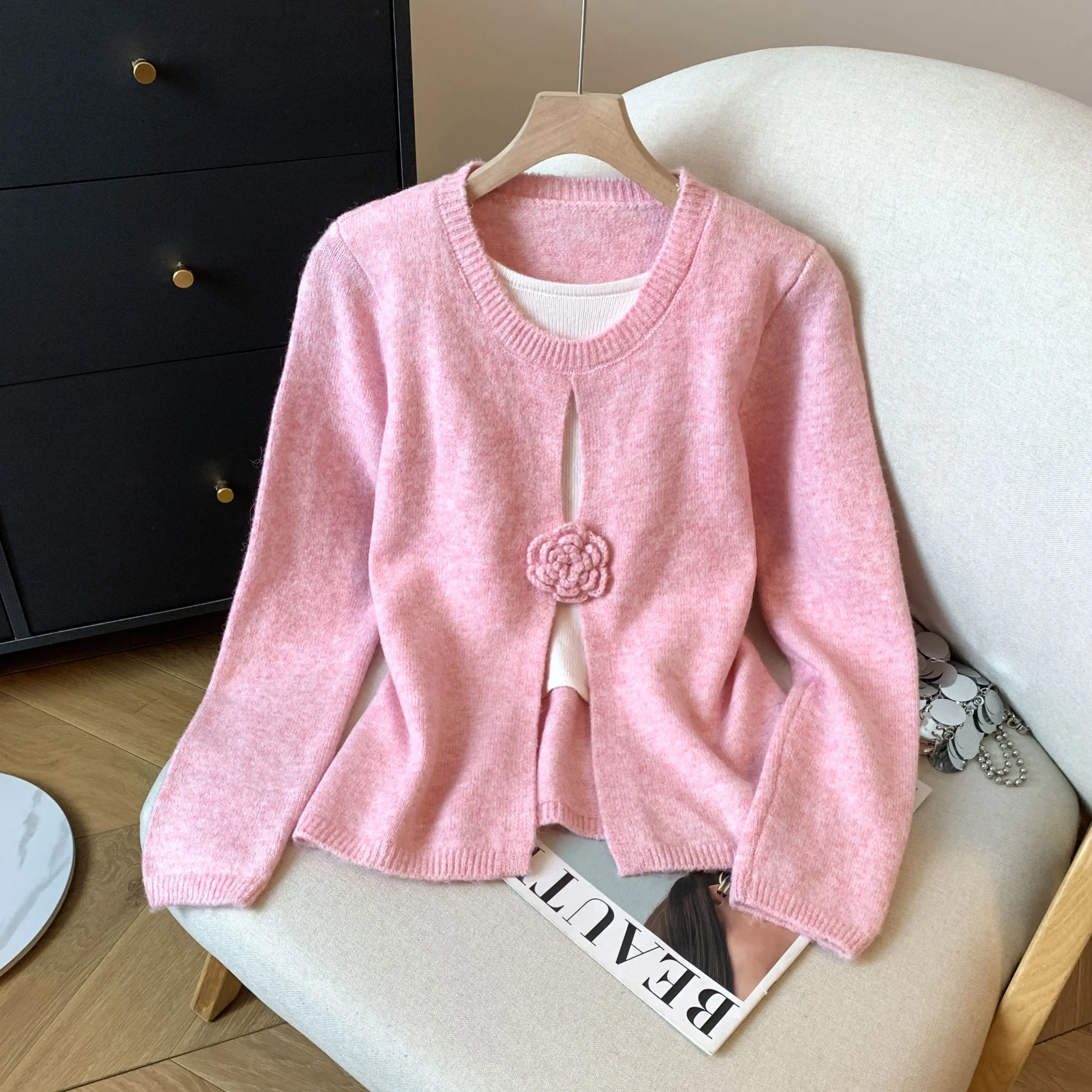 Осень-зима, новый вязаный свитер ручной работы с крючками чайной розы, женский цветной бровь, искусственный двухсекционный теплый вылучающий прямой крой
Осень-зима, новый вязаный свитер ручной работы с крючками чайной розы, женский цветной бровь, искусственный двухсекционный теплый вылучающий прямой крой