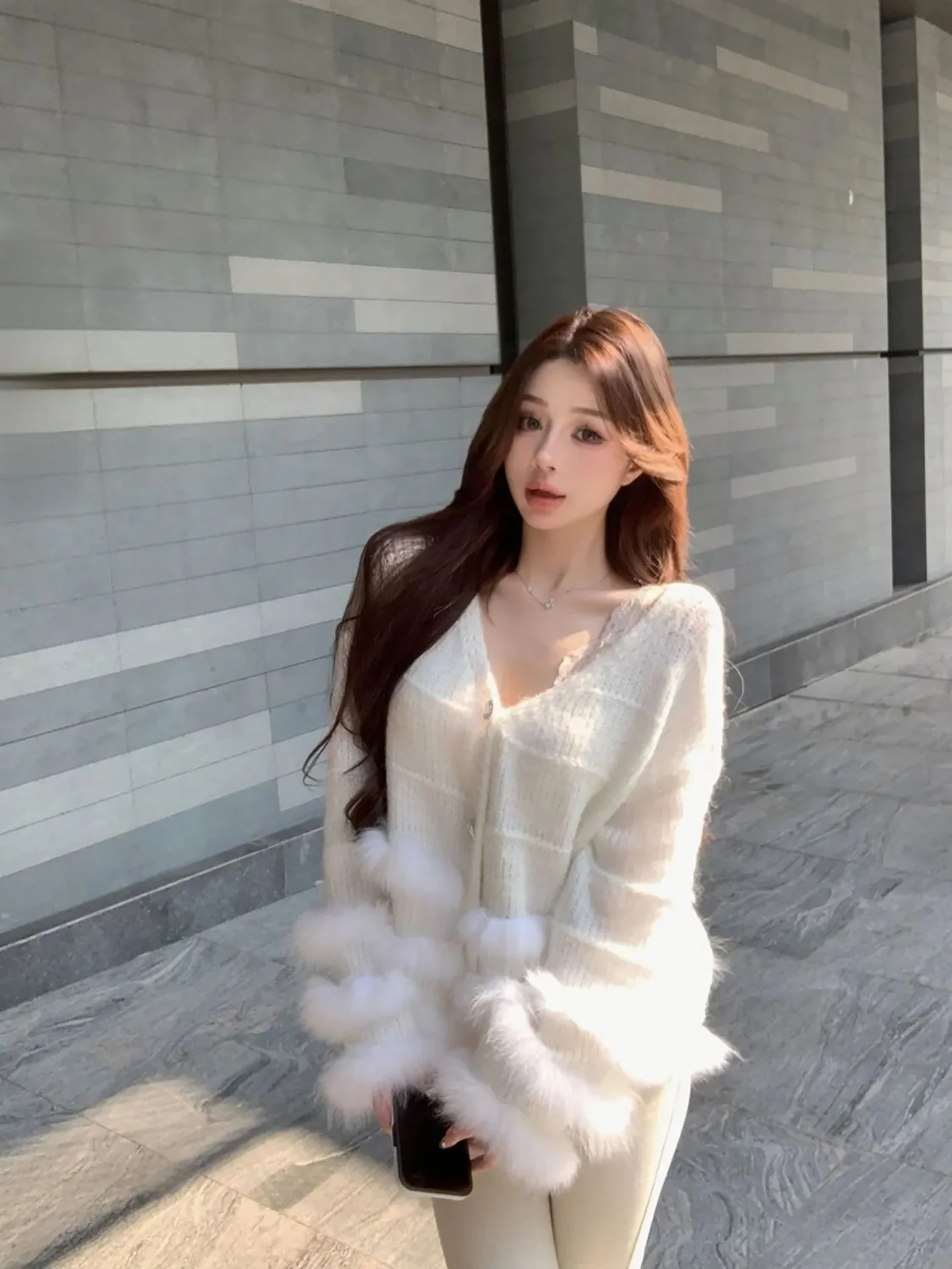 French Style Long Sleeve Knitted Sweater Women's Slim Fit Patchwork Cardigan Soft Medium Thickness V-Neck Short Length
French Style Long Sleeve Knitted Sweater Women's Slim Fit Patchwork Cardigan Soft Medium Thickness V-Neck Short Length