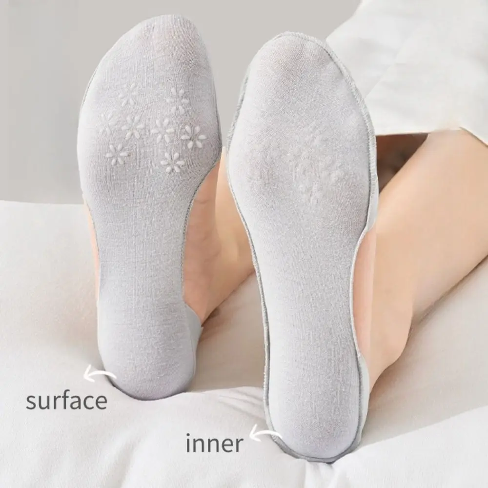 3Pairs Breathable Solid Color Invisible Socks Women Anti Slip Sweat Absorption Summer Socks Hosiery Thin Cotton Boat Socks Daily 
3Pairs Breathable Solid Color Invisible Socks Women Anti Slip Sweat Absorption Summer Socks Hosiery Thin Cotton Boat Socks Daily