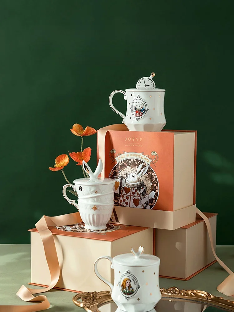 Joyye Alice in Wonderland Museum Cup Rabbit European Sle Water Cup Gift Box Porcelain Mark Cup with Lid Animal Pattern
Joyye Alice in Wonderland Museum Cup Rabbit European Sle Water Cup Gift Box Porcelain Mark Cup with Lid Animal Pattern