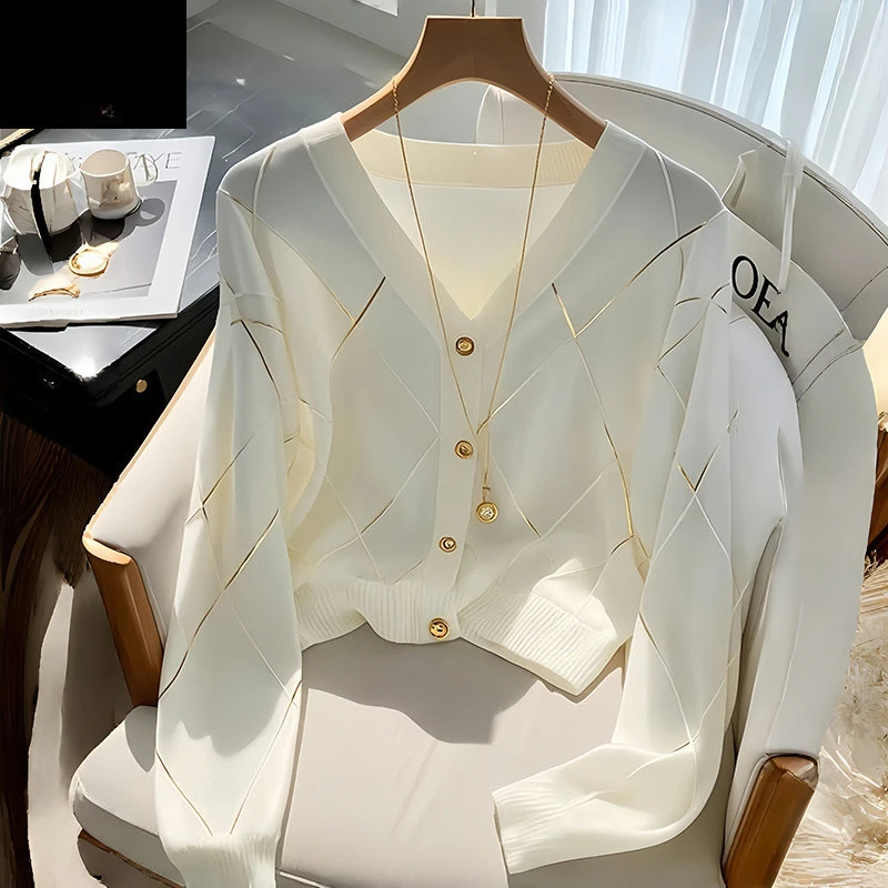 New Women's White Diamond - Knit Long - Sleeve Shirts for Early Autumn. Korean - Inspired. Exclusive and Atmospheric
New Women's White Diamond - Knit Long - Sleeve Shirts for Early Autumn. Korean - Inspired. Exclusive and Atmospheric