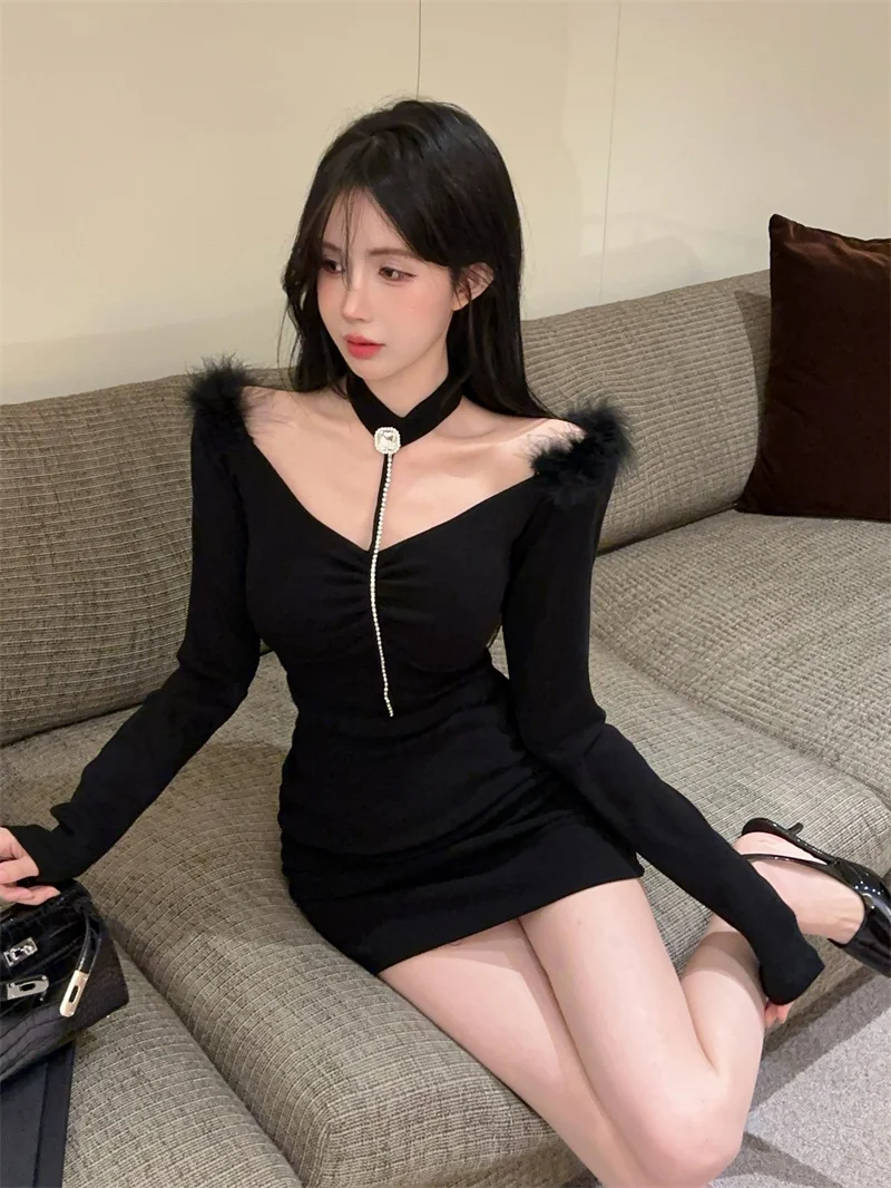 Sexy Shoulder Bridesmaid Long Sleeve Short Skirt Diamond Embellished Frayed Wrap Bodycon Dress Korean Style Autumn Fashion
Sexy Shoulder Bridesmaid Long Sleeve Short Skirt Diamond Embellished Frayed Wrap Bodycon Dress Korean Style Autumn Fashion