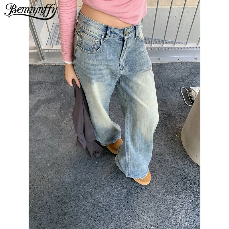 Женские потертые потертые джинсы Benuynffy в американском стиле ретро, осень-зима 2023, новинка 202, уличная одежда 2000-х годов, широкие брюки с низкой посадкой
Женские потертые потертые джинсы Benuynffy в американском стиле ретро, осень-зима 2023, новинка 202, уличная одежда 2000-х годов, широкие брюки с низкой посадкой