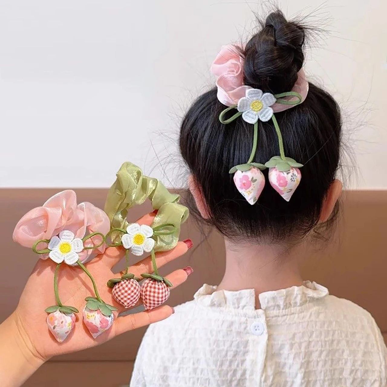 Резинки для волос с бантом и подвеской в виде клубники, для причесок «пучок», «косичка», «французский пучок», с цветами, в стиле феи, для девочек, принцесс, детские, головные украшения, цветочные заколки
Резинки для волос с бантом и подвеской в виде клубники, для причесок «пучок», «косичка», «французский пучок», с цветами, в стиле феи, для девочек, принцесс, детские, головные украшения, цветочные заколки