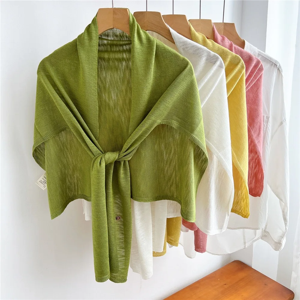T-Version 2026 Women's Neck Wrap Autumn and Winter Wool Blended Triangular Shawl Female Thickened with Knitted Warm Shoulder New
T-Version 2026 Women's Neck Wrap Autumn and Winter Wool Blended Triangular Shawl Female Thickened with Knitted Warm Shoulder New