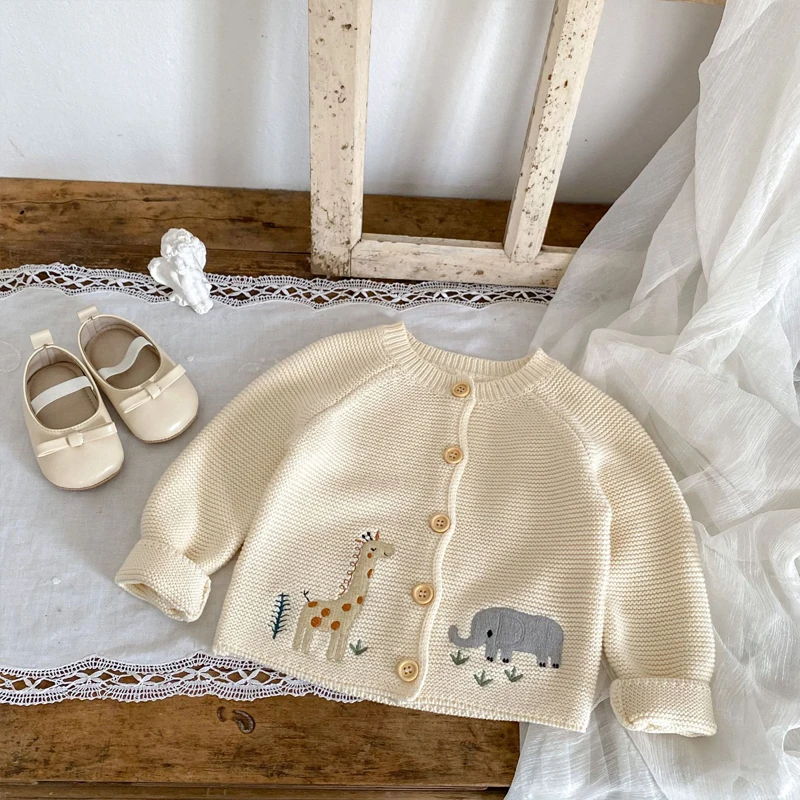2025 Autumn New Baby Clothing, 0-3 Year Old Girl, Cute and Fun Embroidered Round Neck Cotton Sweater Knitted Cardigan Coat
2025 Autumn New Baby Clothing, 0-3 Year Old Girl, Cute and Fun Embroidered Round Neck Cotton Sweater Knitted Cardigan Coat