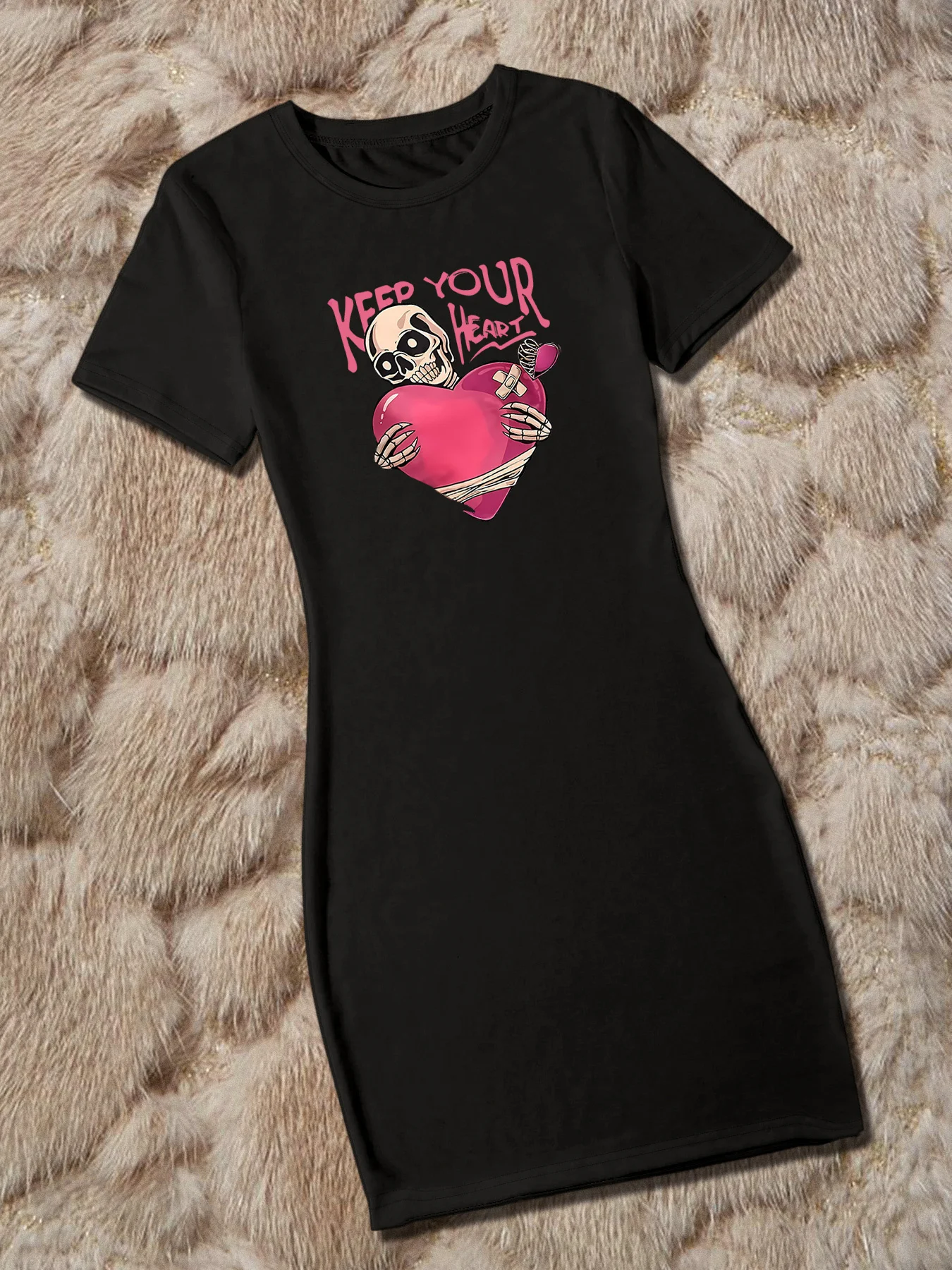 Женское повседневное платье больших размеров «Keep Your» с буквенным принтом, черное платье с круглым вырезом и короткими рукавами, идеально подходящее для повседневной одежды 
Женское повседневное платье больших размеров «Keep Your» с буквенным принтом, черное платье с круглым вырезом и короткими рукавами, идеально подходящее для повседневной одежды