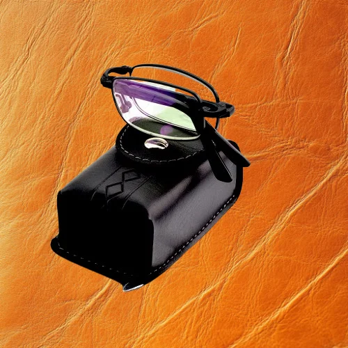 Folding presbyopic glasses reading glasses High quality ultra light with BELT Portable case +1.0 +1.5 +2.0 +2.5 +3.0 +3.5 +4.0
Folding presbyopic glasses reading glasses High quality ultra light with BELT Portable case +1.0 +1.5 +2.0 +2.5 +3.0 +3.5 +4.0
